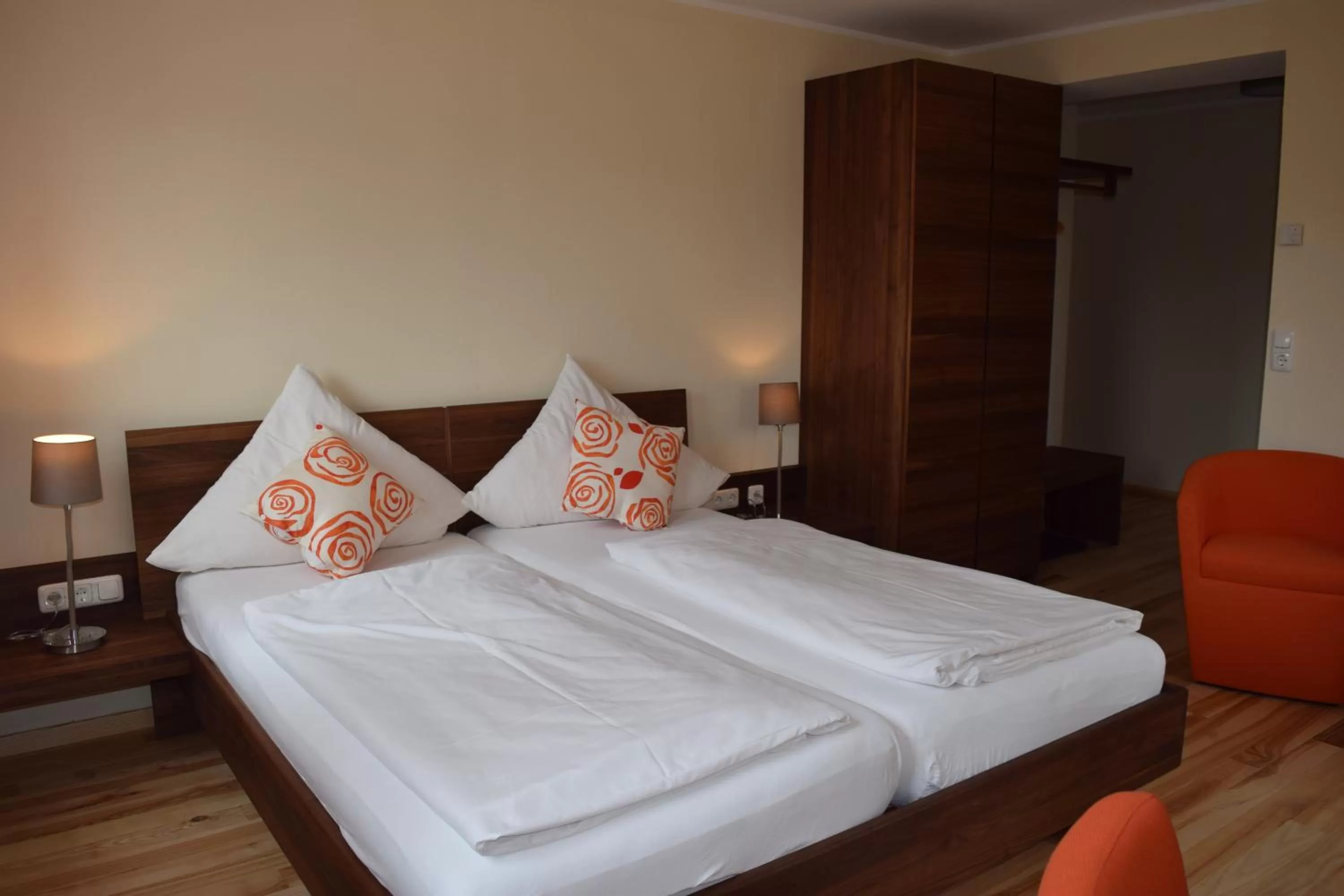 Photo of the whole room, Bed in BIO Hotel Bayerischer Wirt Augsburg