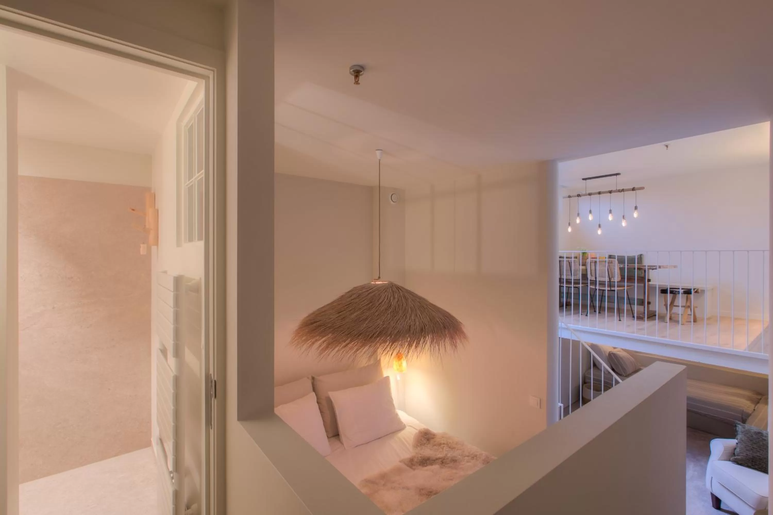 Logie Marie with hottub in the garden