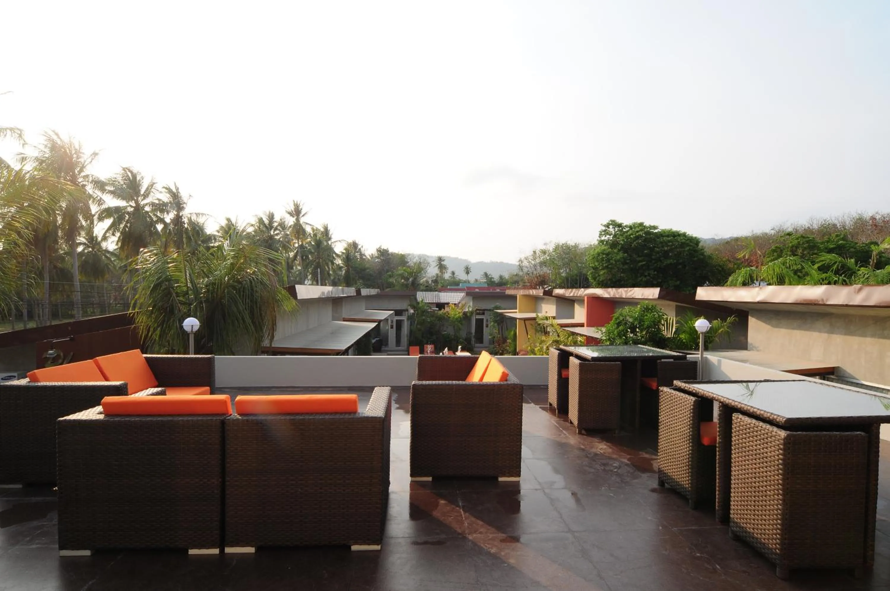 Restaurant/places to eat in Phu NaNa Boutique Hotel - SHA Plus