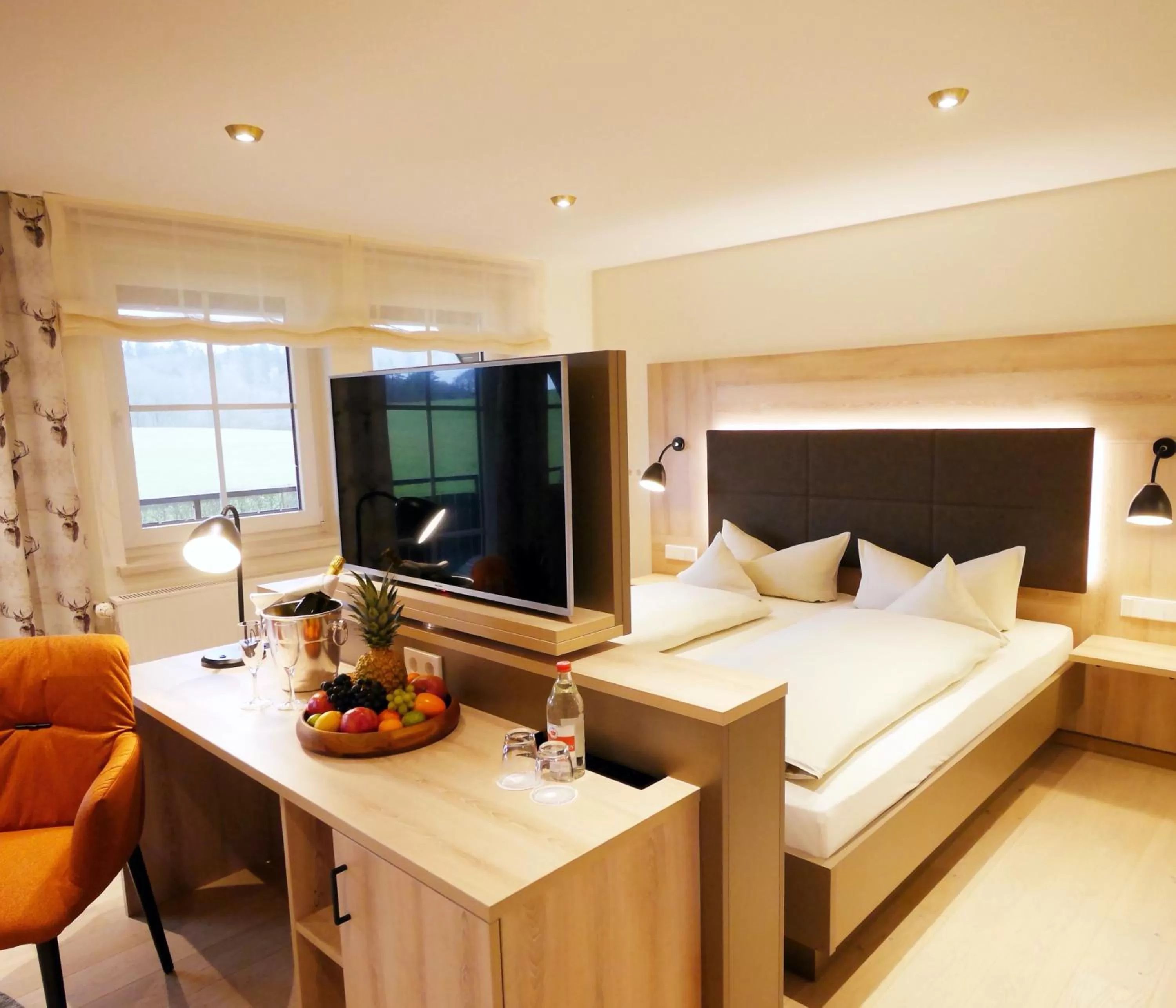 TV and multimedia, Bed in Berghotel Zollersteighof