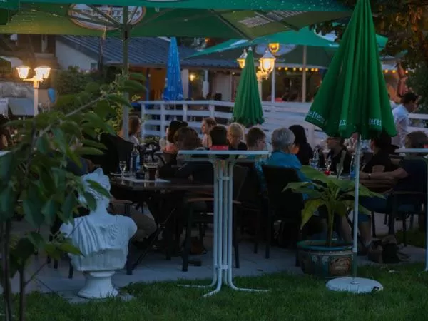 Garden in Gasthaus zum Löwen - Restaurant Akropolis