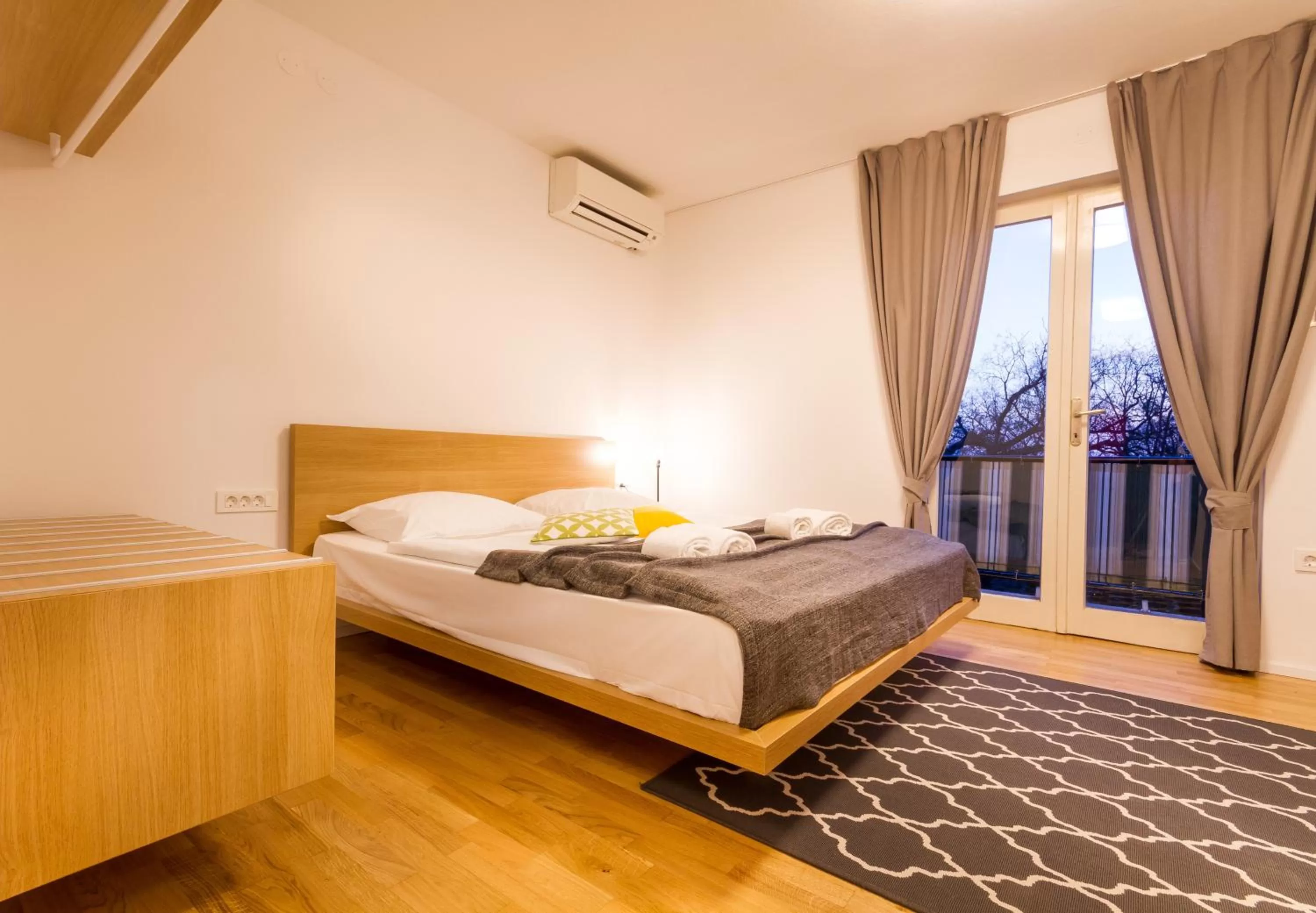 Studio with Balcony in Forgotten Garden Apartments