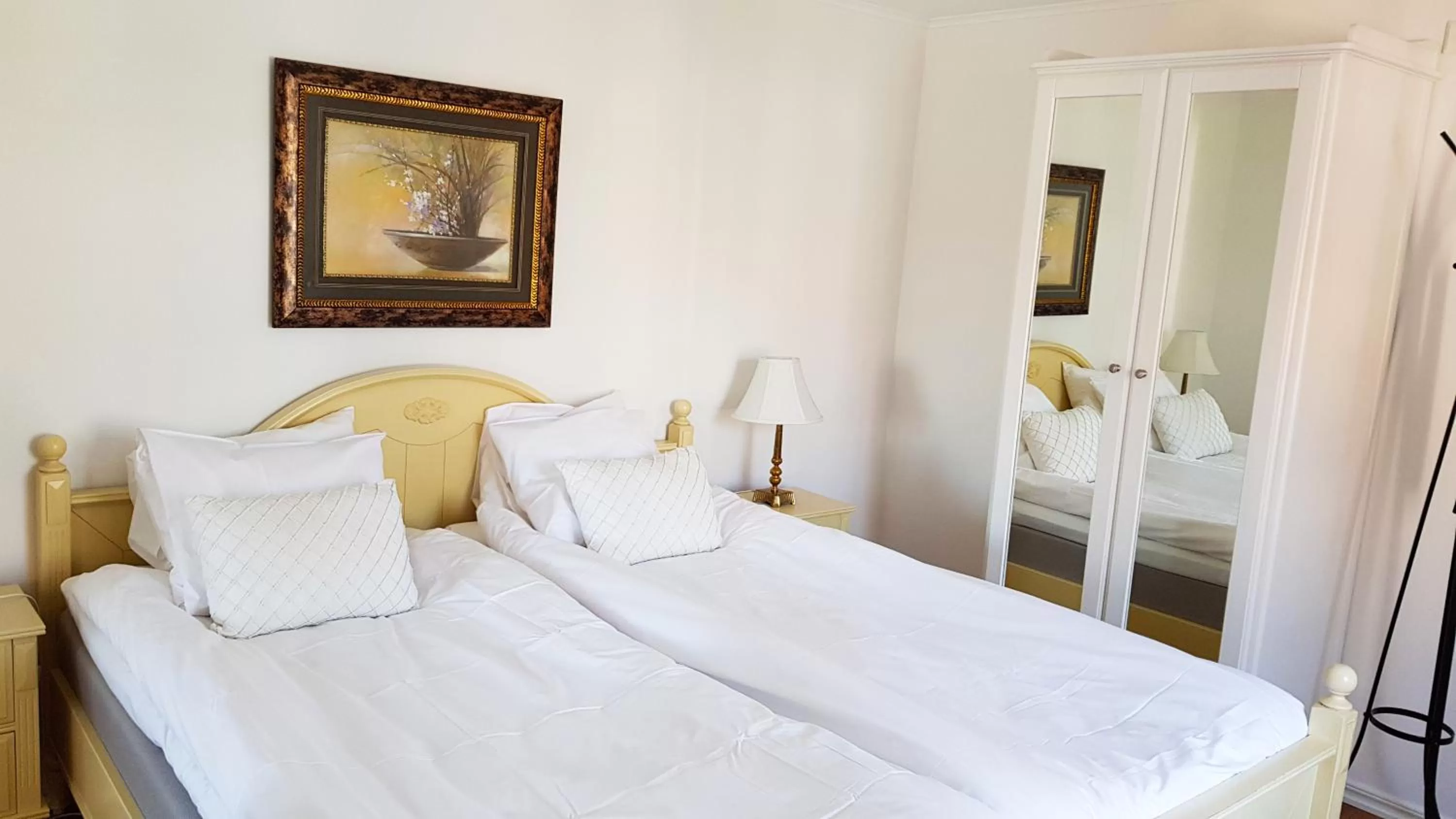 Bed in Hotell Grönfeltsgården