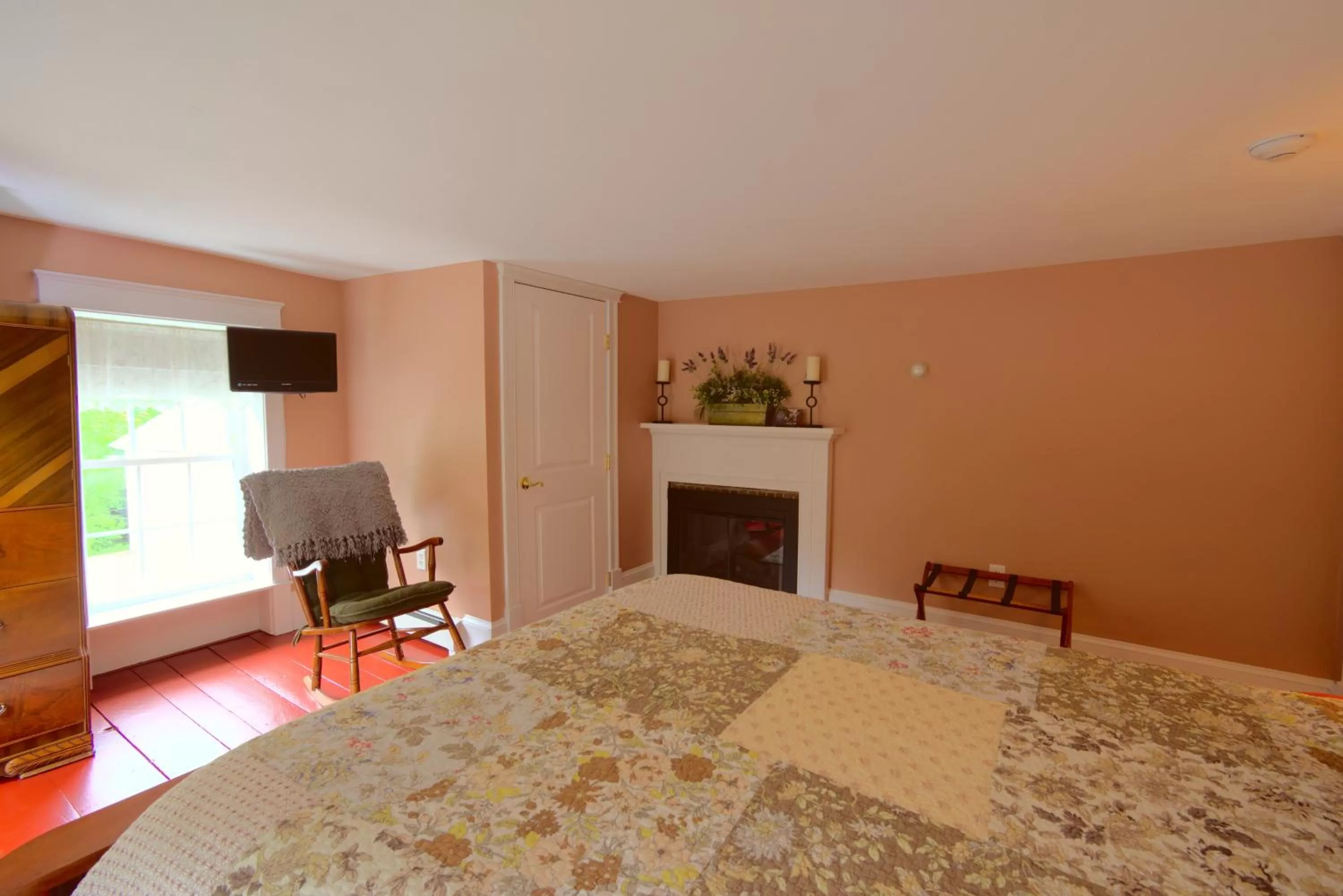 Bedroom, Bed in Ballard House Inn
