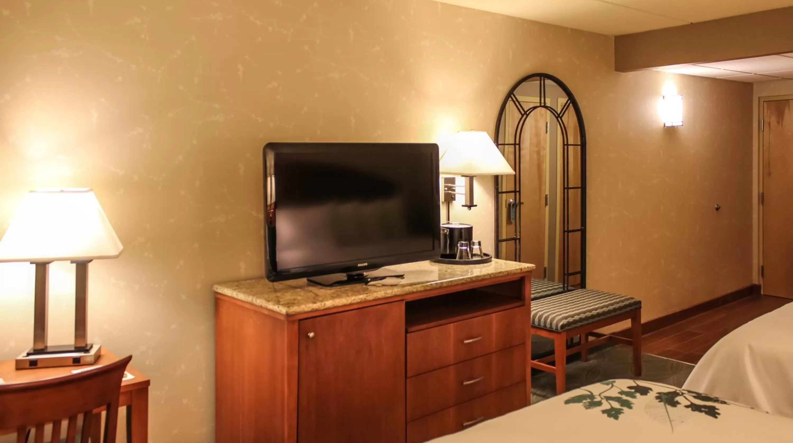 Photo of the whole room, Bed in Wingate by Wyndham Elkins