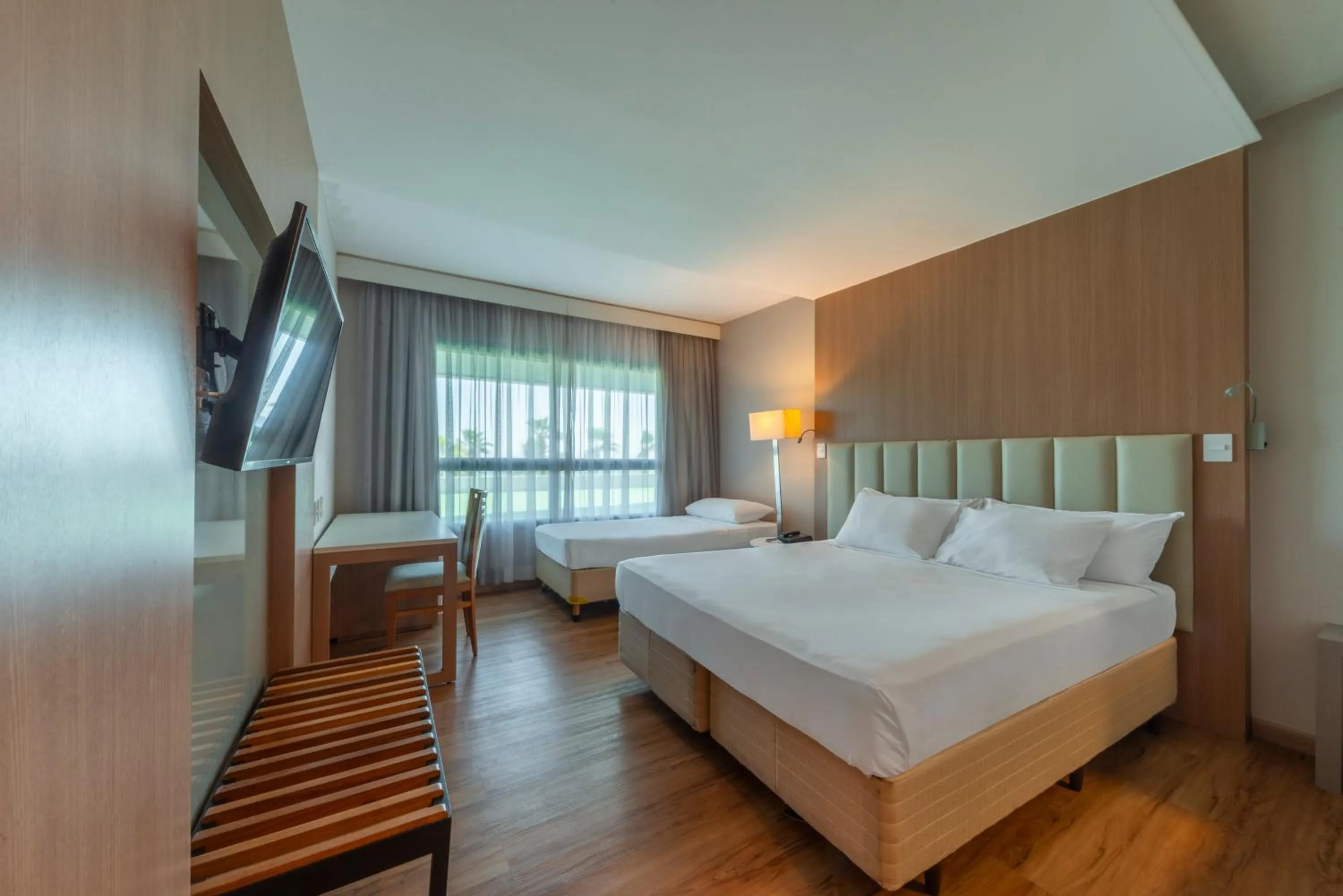 Bedroom, Bed in Laghetto Stilo Barra