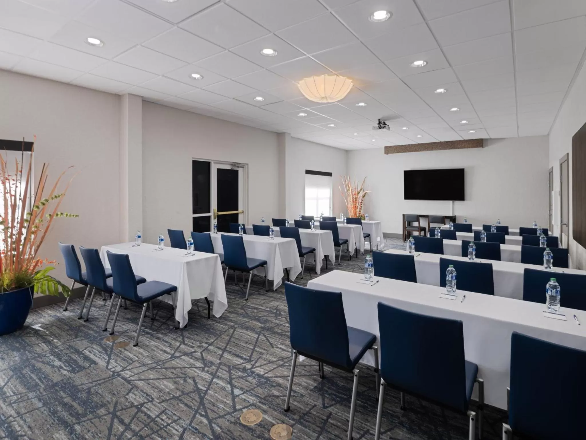 Meeting/conference room in Holiday Inn Express & Suites Lakeland North I-4 by IHG