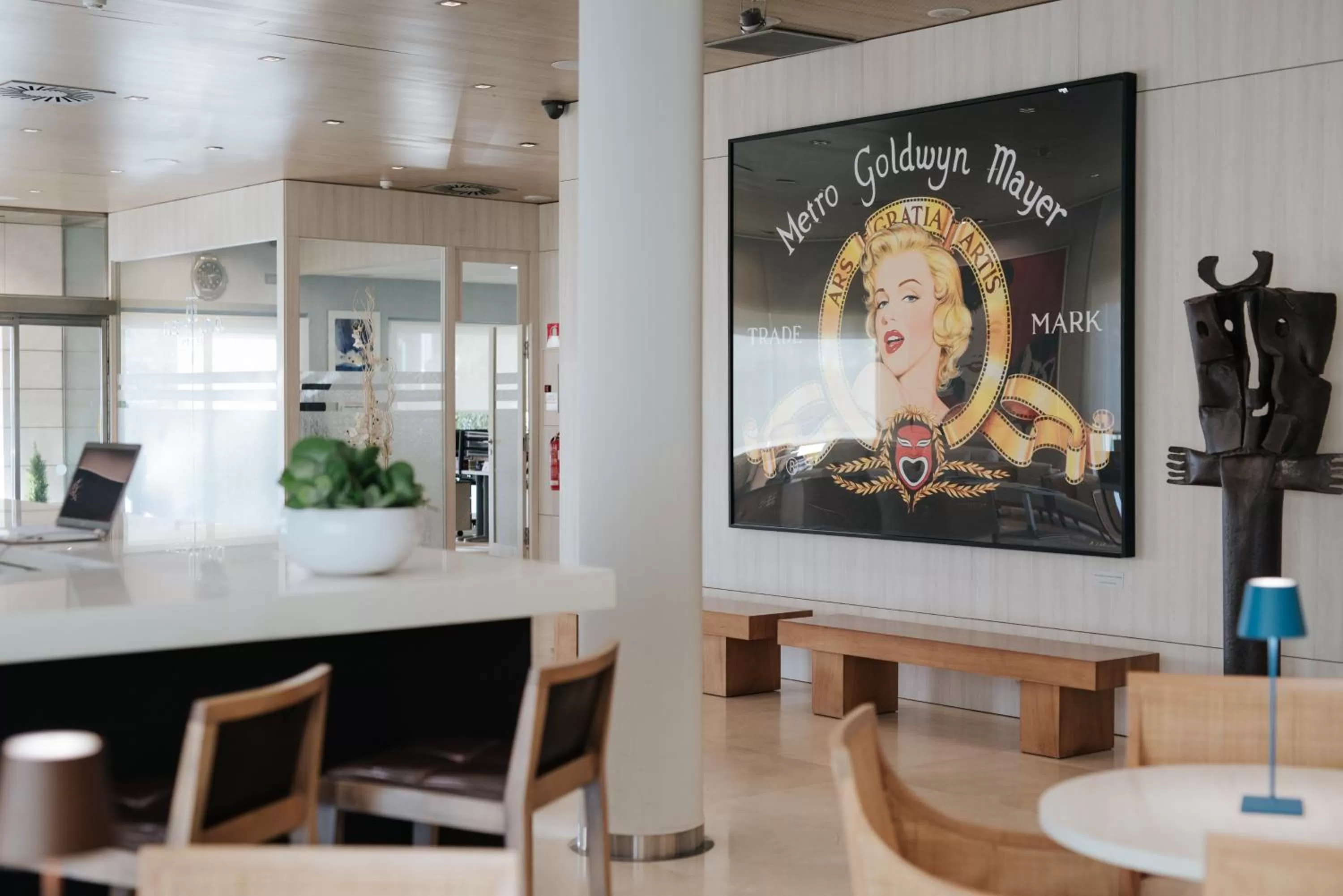 Lobby or reception in Hotel Neptuno Playa & Spa