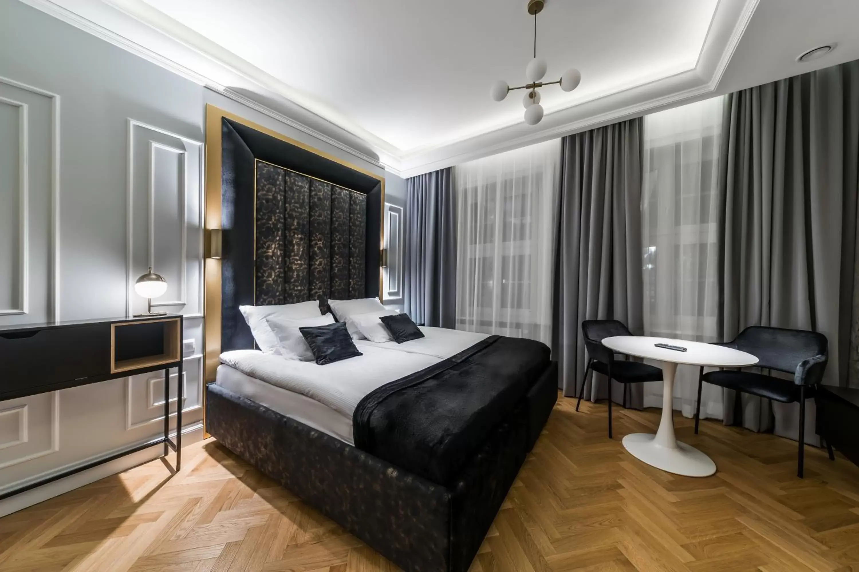 Deluxe Double or Twin Room in H Aparthotel Deluxe Double or Twin Room in H Aparthotel