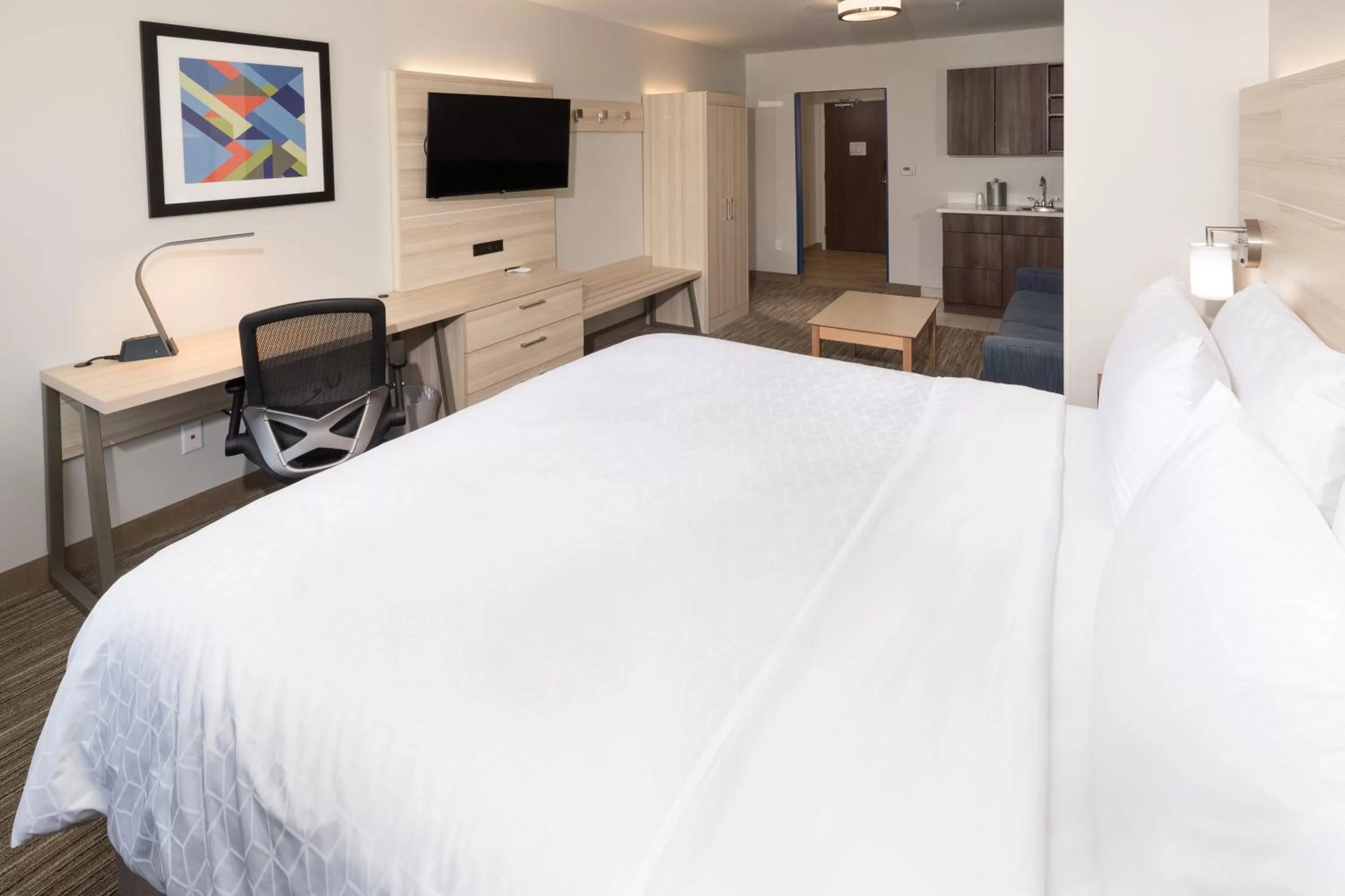 Bedroom, Bed in Holiday Inn Express & Suites - Portage by IHG