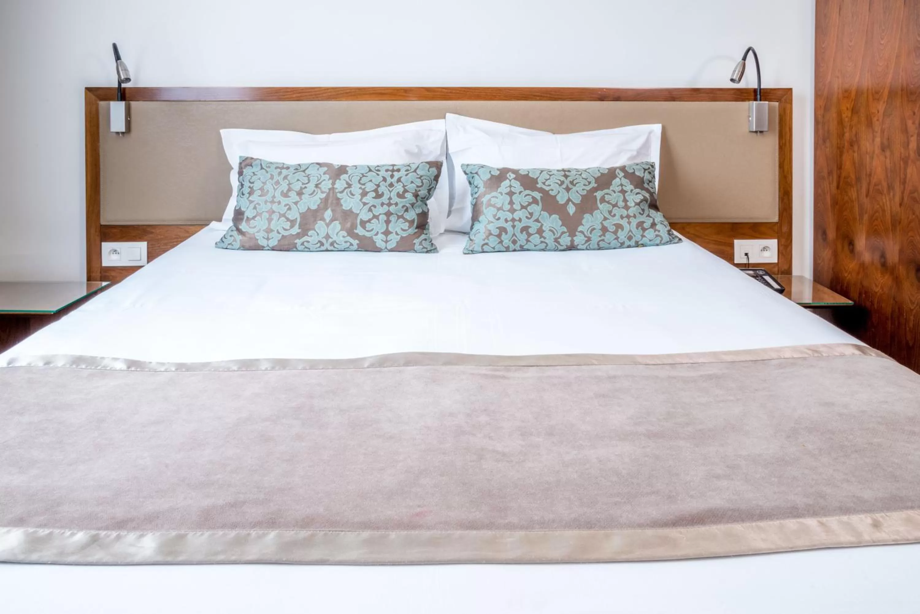 Bedroom, Bed in Art Hotel Eiffel