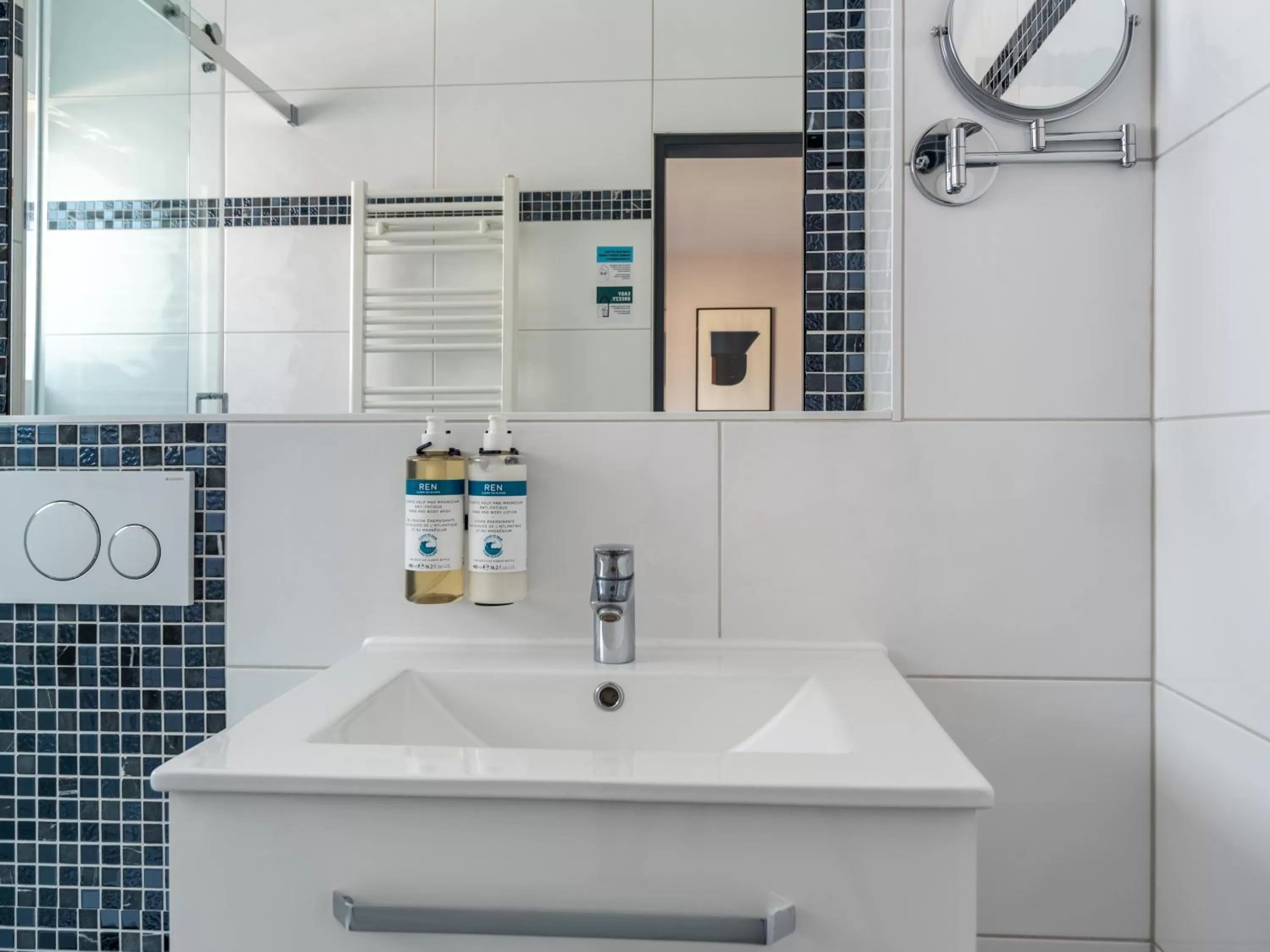 Bathroom in Numa Frankfurt Oben