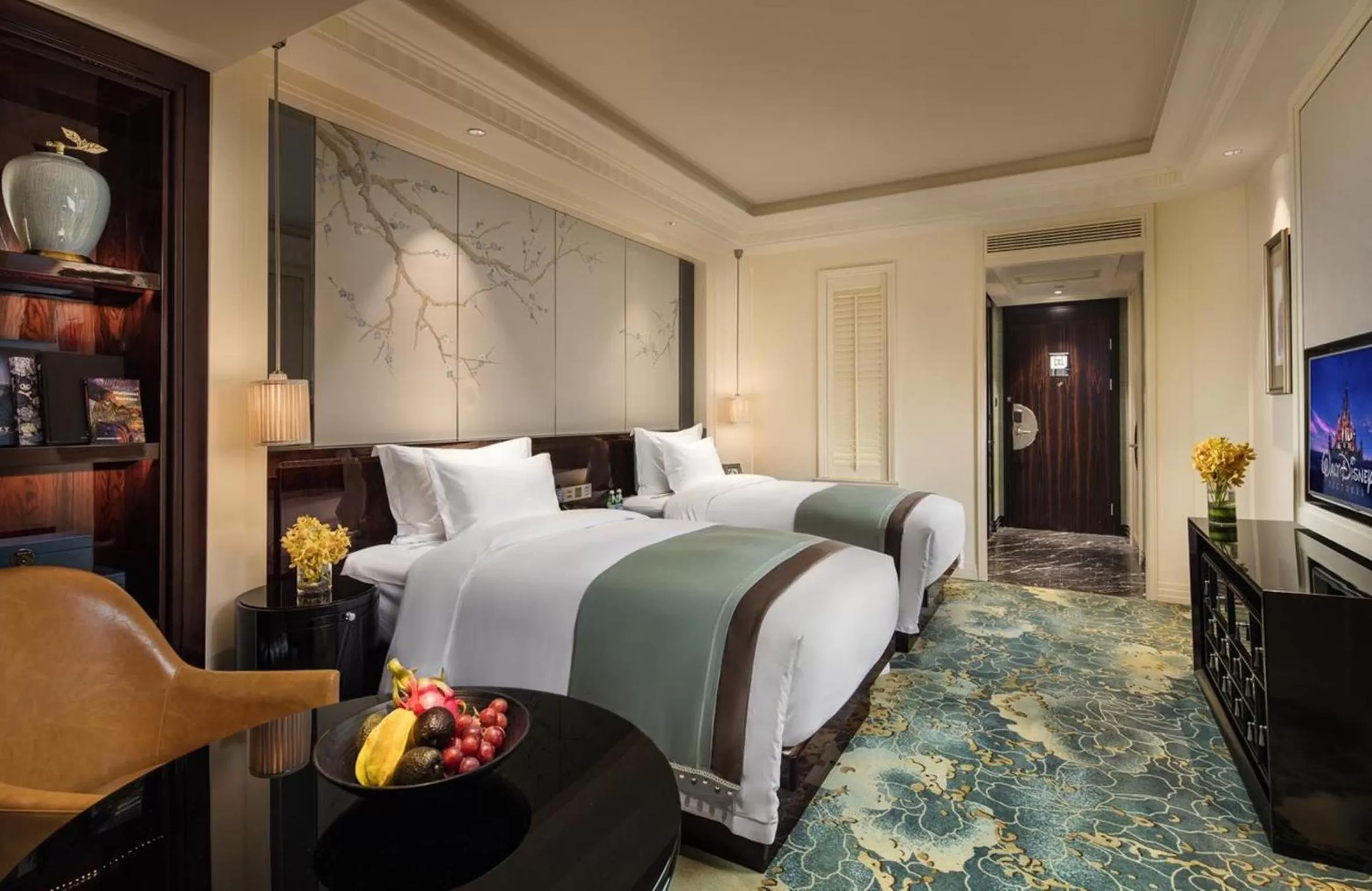 Photo of the whole room, Bed in The Pury Hotel