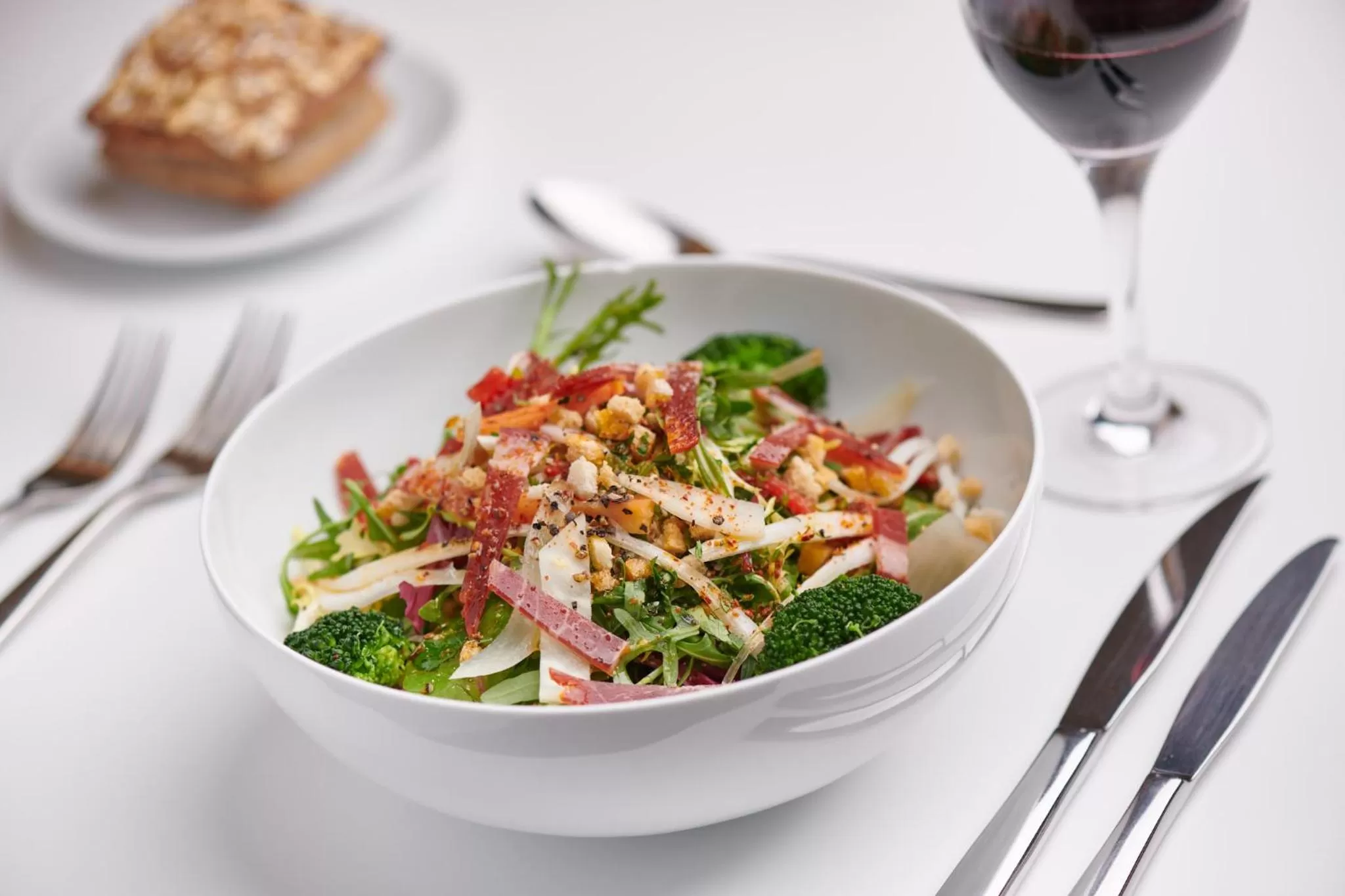 Food and drinks in Hôtel Le Bayonne