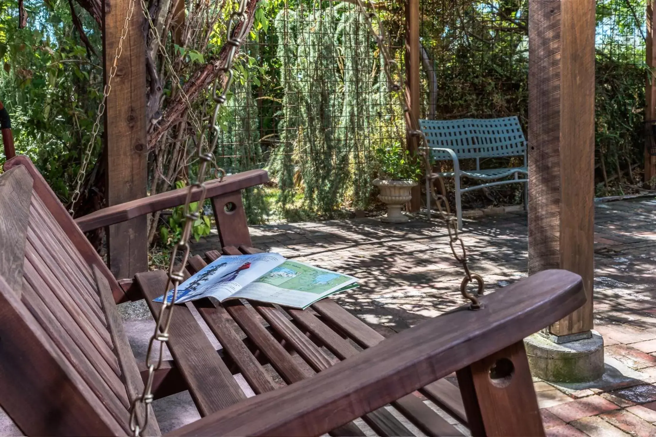 Larger King Room in Eden Vale Inn Larger King Room in Eden Vale Inn