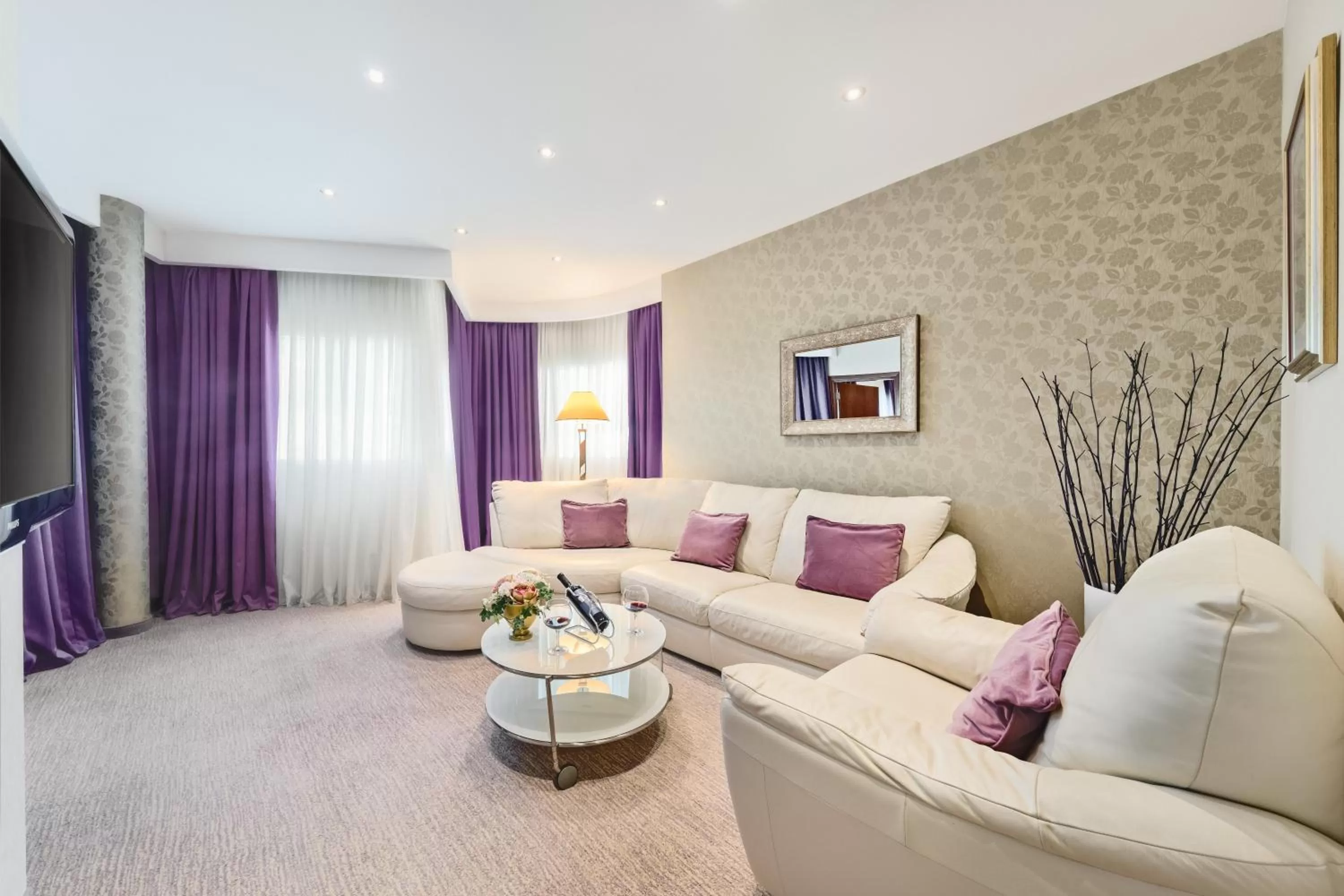 Photo of the whole room in Hotel Dubrovnik