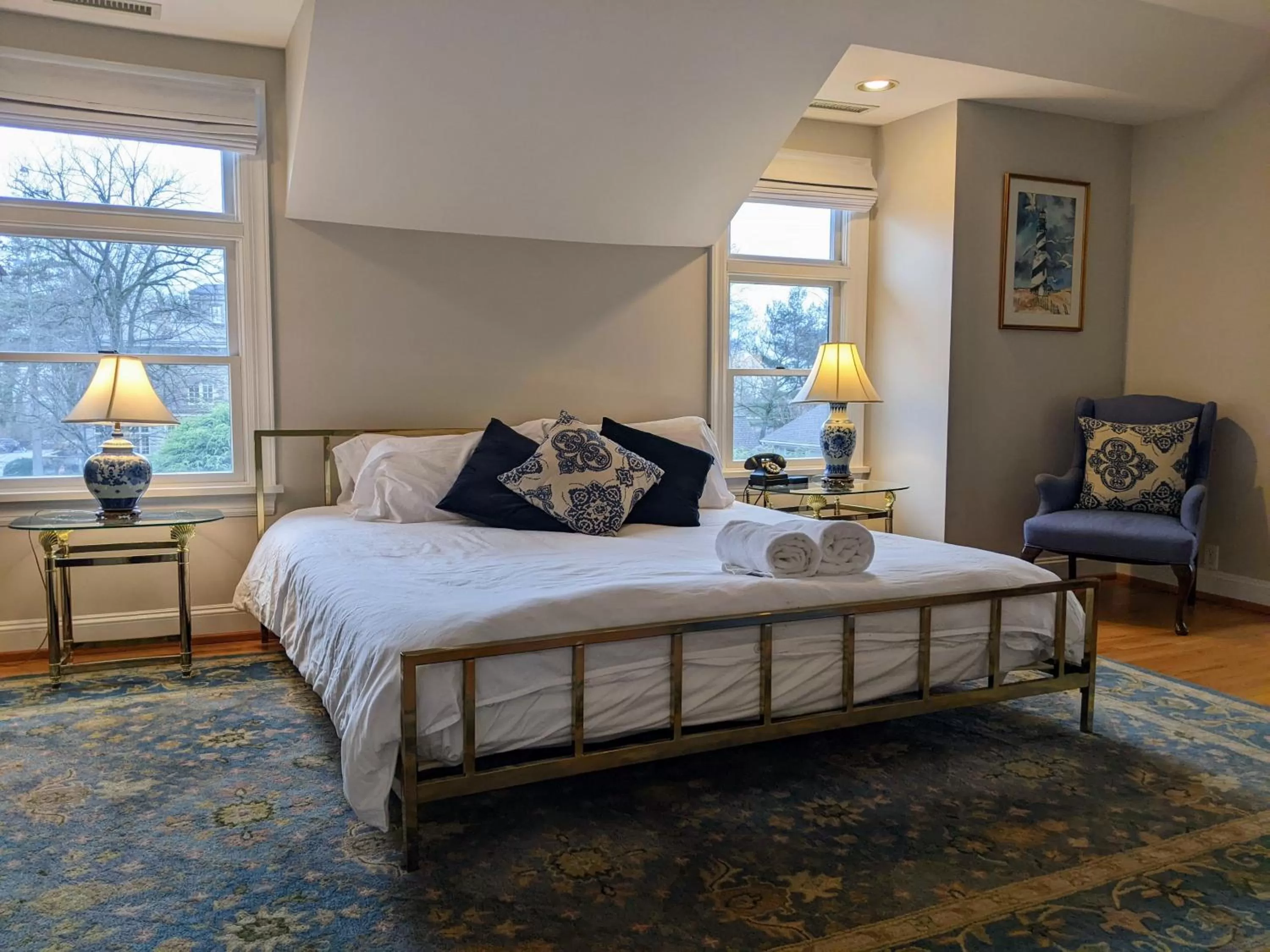 Bed in Stanton House Inn