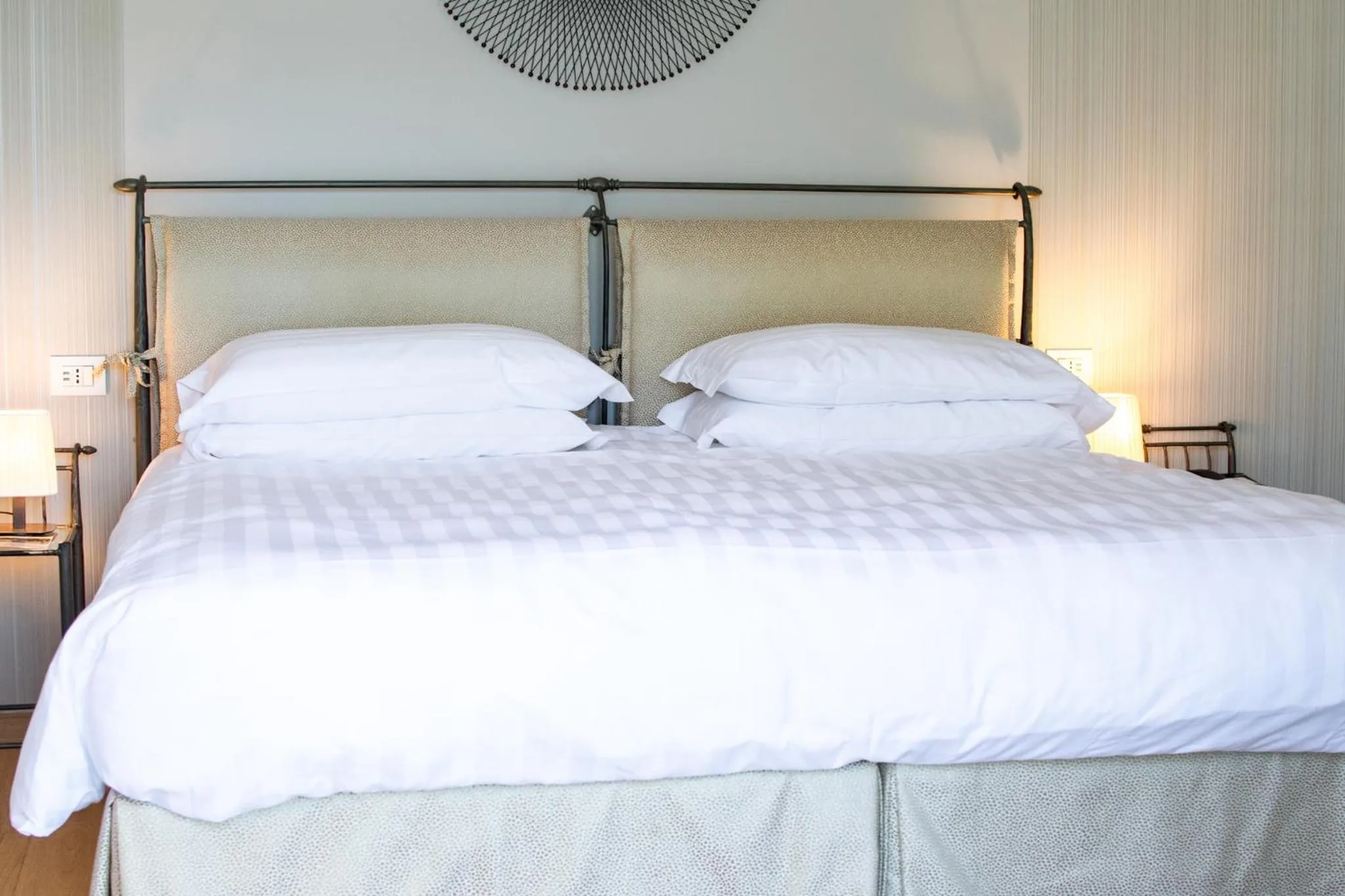 Bed in Hotel Du Lac & SPA