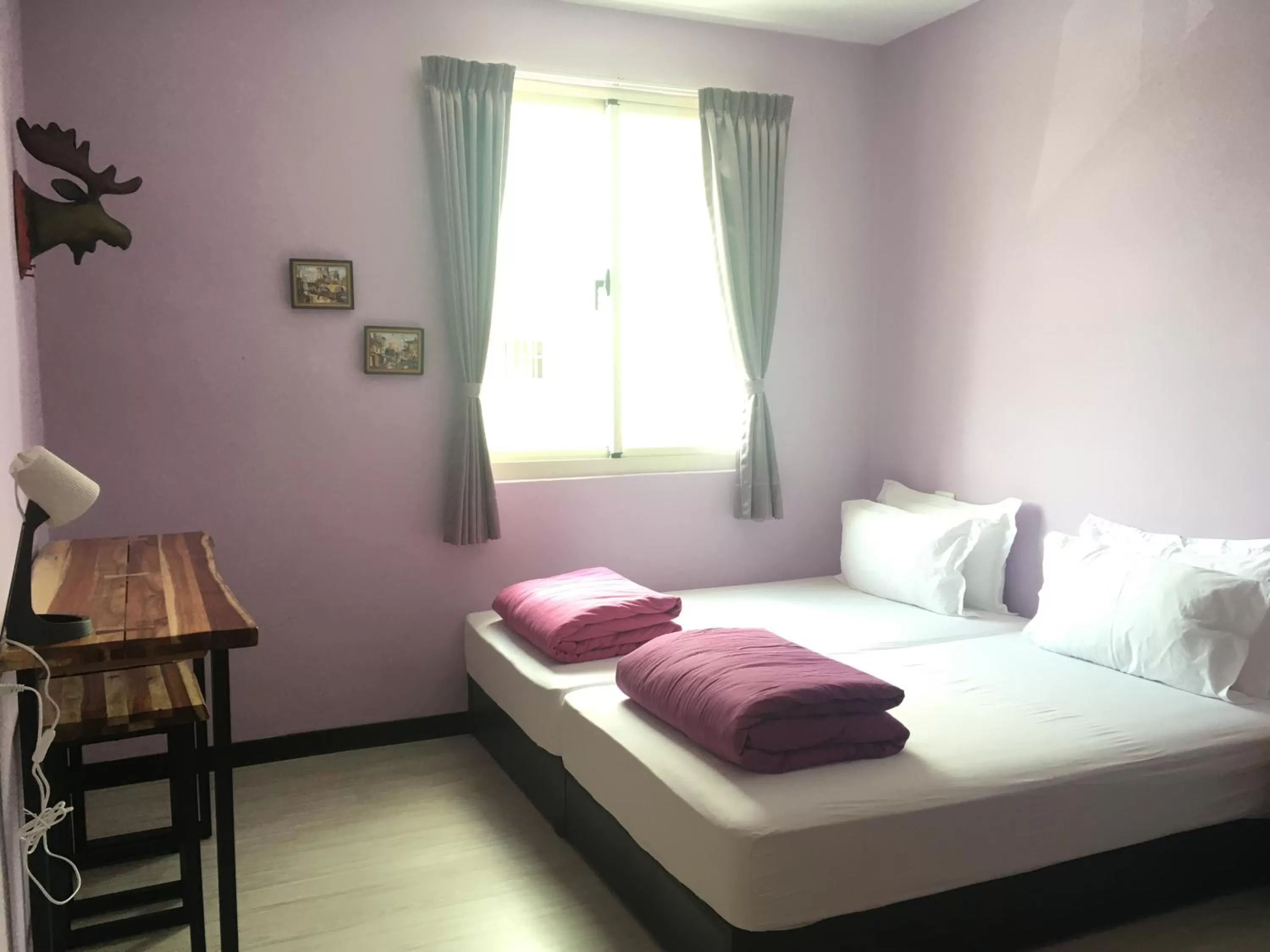 Bed in REST Book & Bed