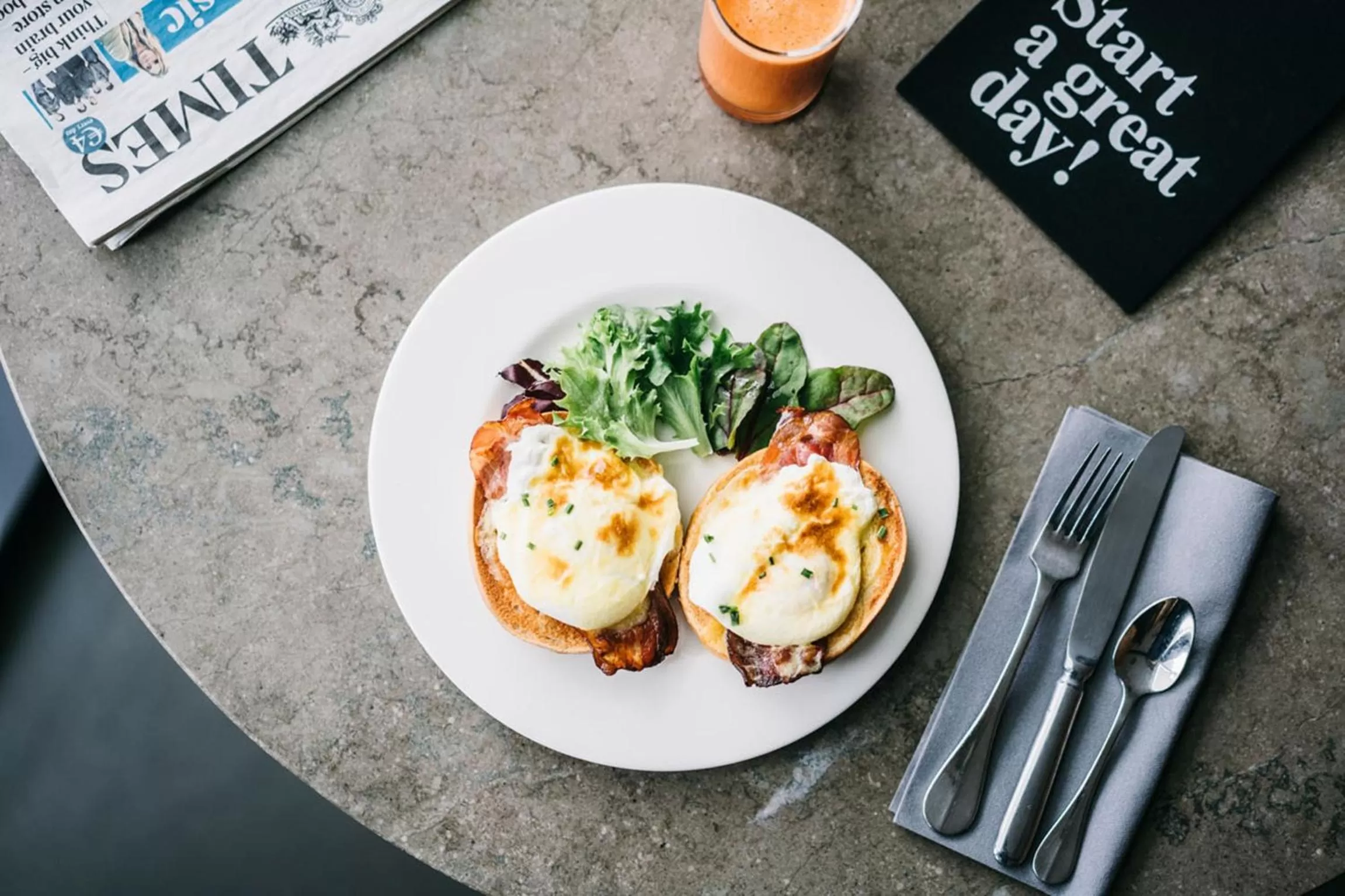 Food and drinks in Dear Hotel Madrid