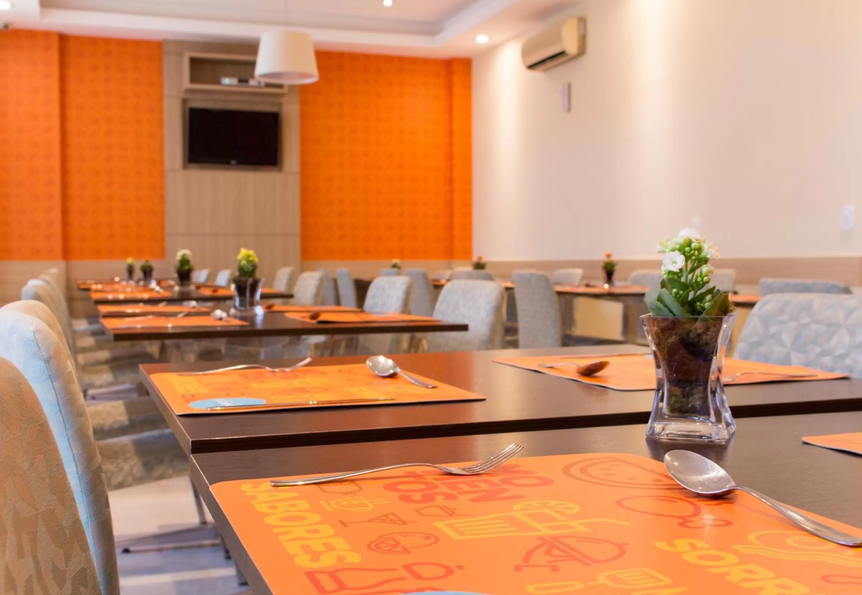 Restaurant/places to eat in Rio Hotel by Bourbon Curitiba