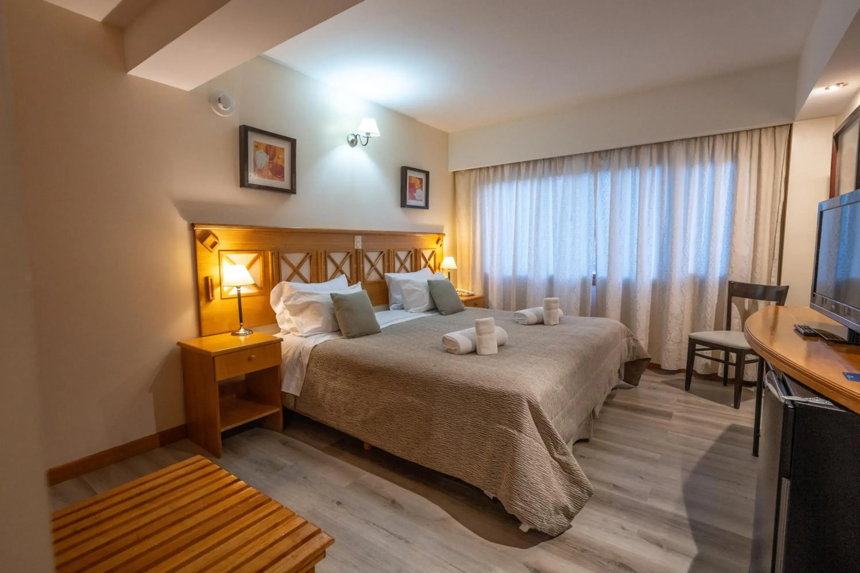 Standard Double or Twin Room in Altos Ushuaia Hotel & Resto Standard Double or Twin Room in Altos Ushuaia Hotel & Resto