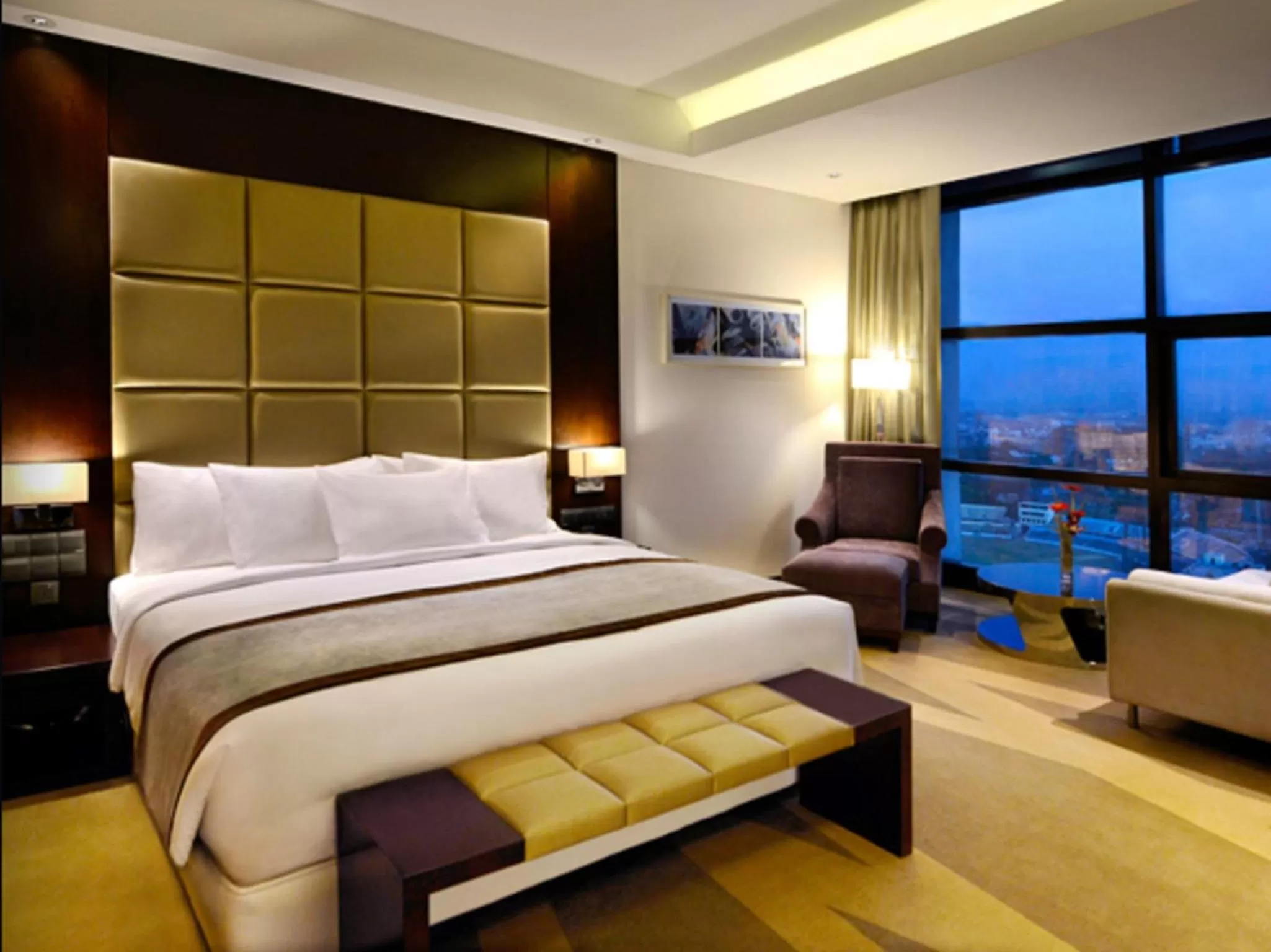 Bed in Radisson Blu Chattogram Bay View