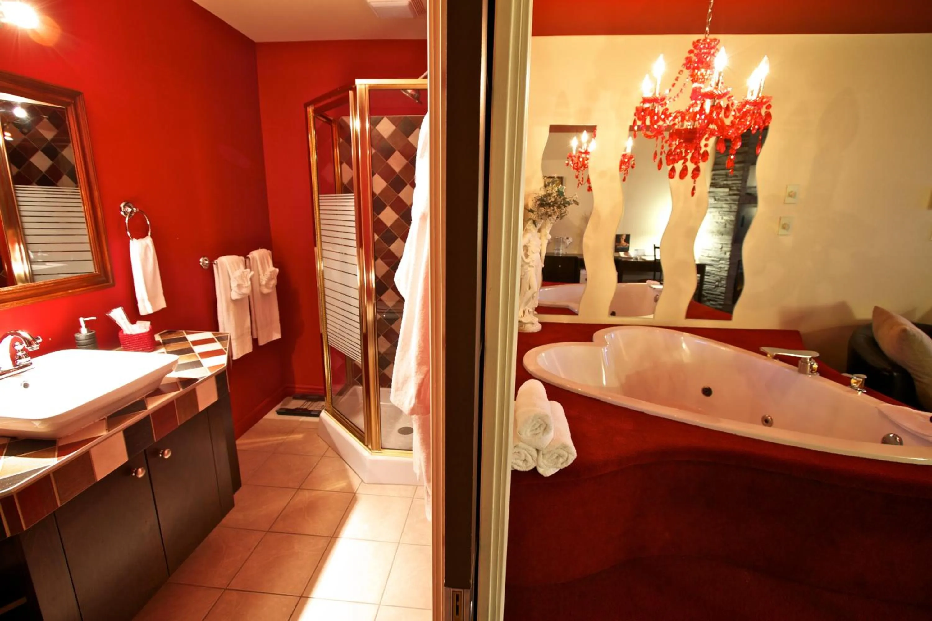 Shower in Hotel-Motel Drummond