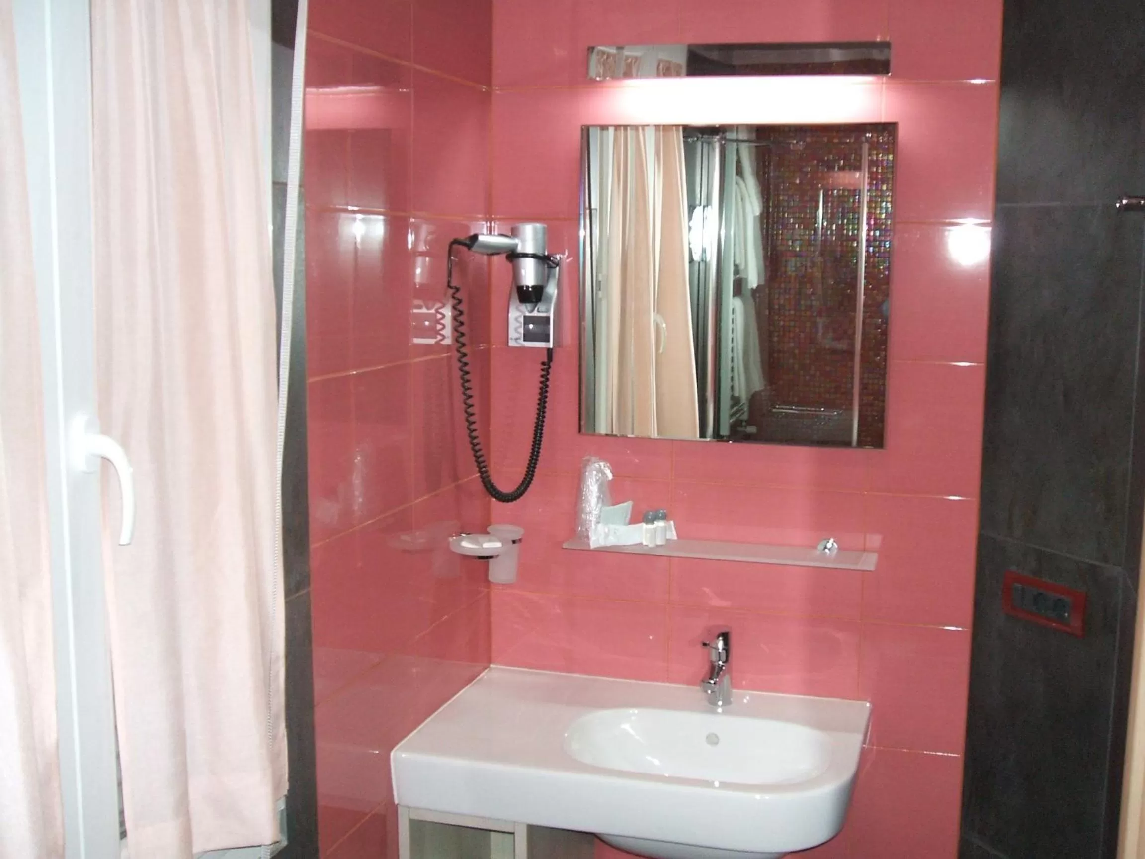 Shower in Hotel La Pioppa