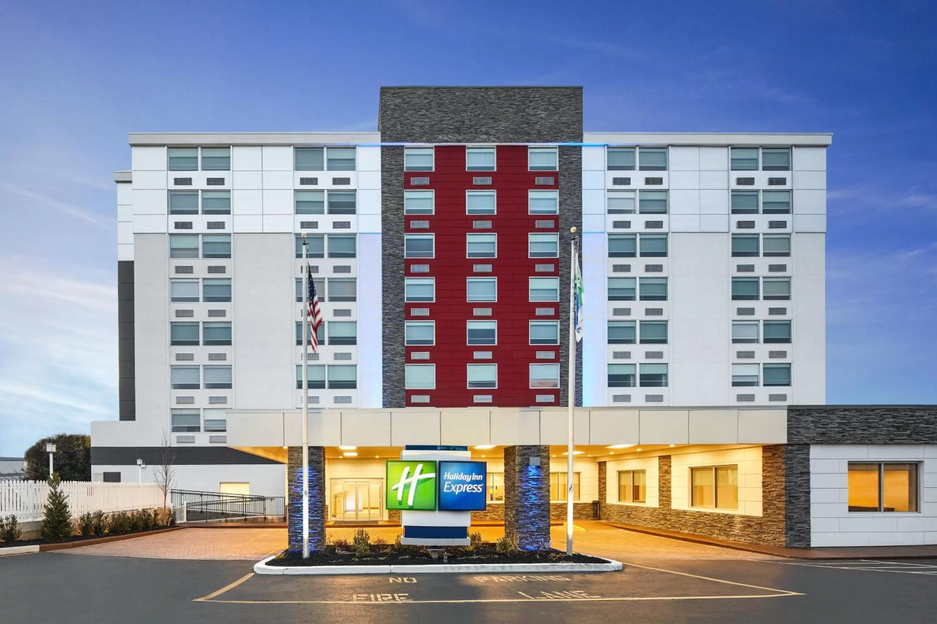 Property building in Holiday Inn Express Richmond - Midtown by IHG