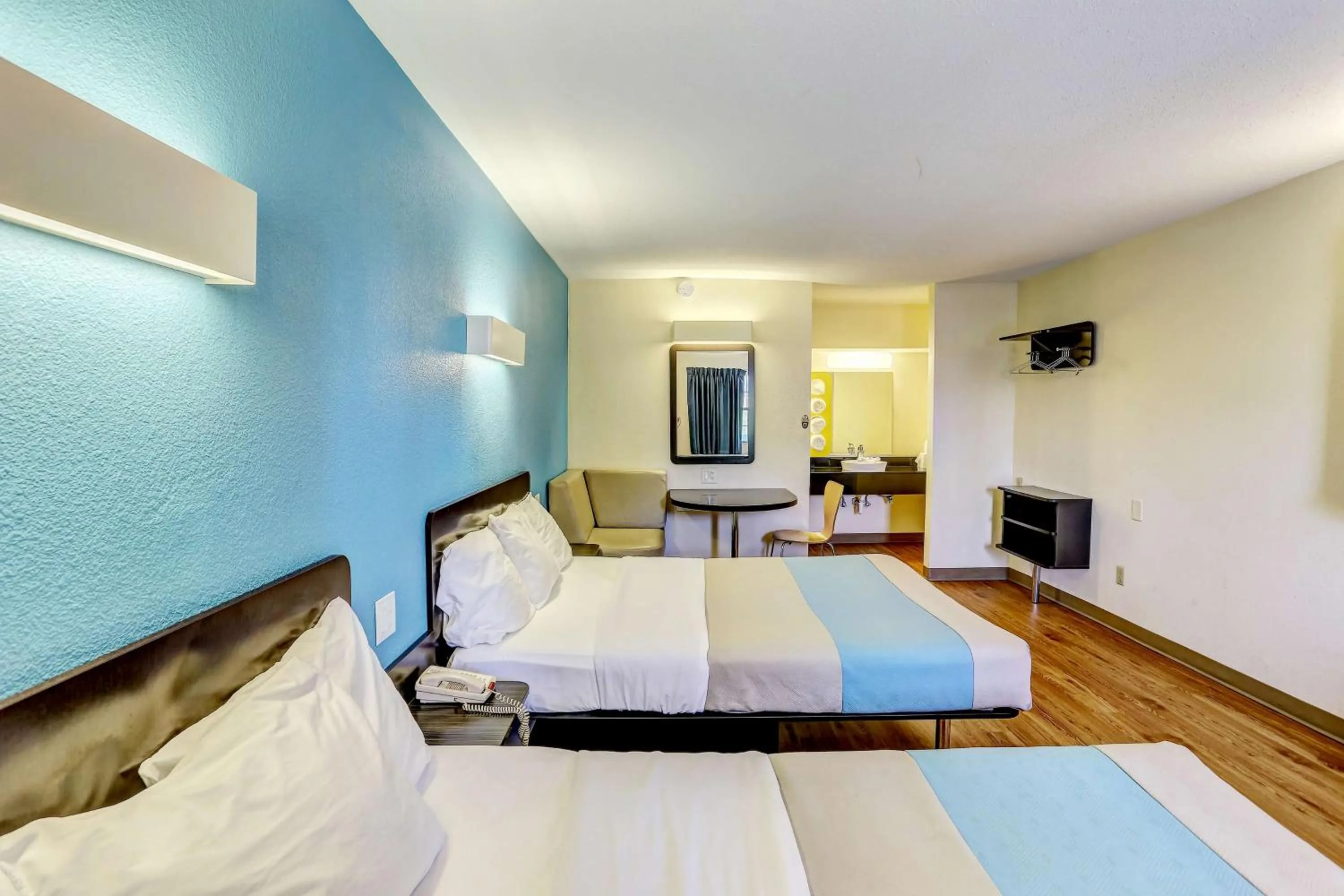 Photo of the whole room, Bed in Motel 6-Dickson, TN