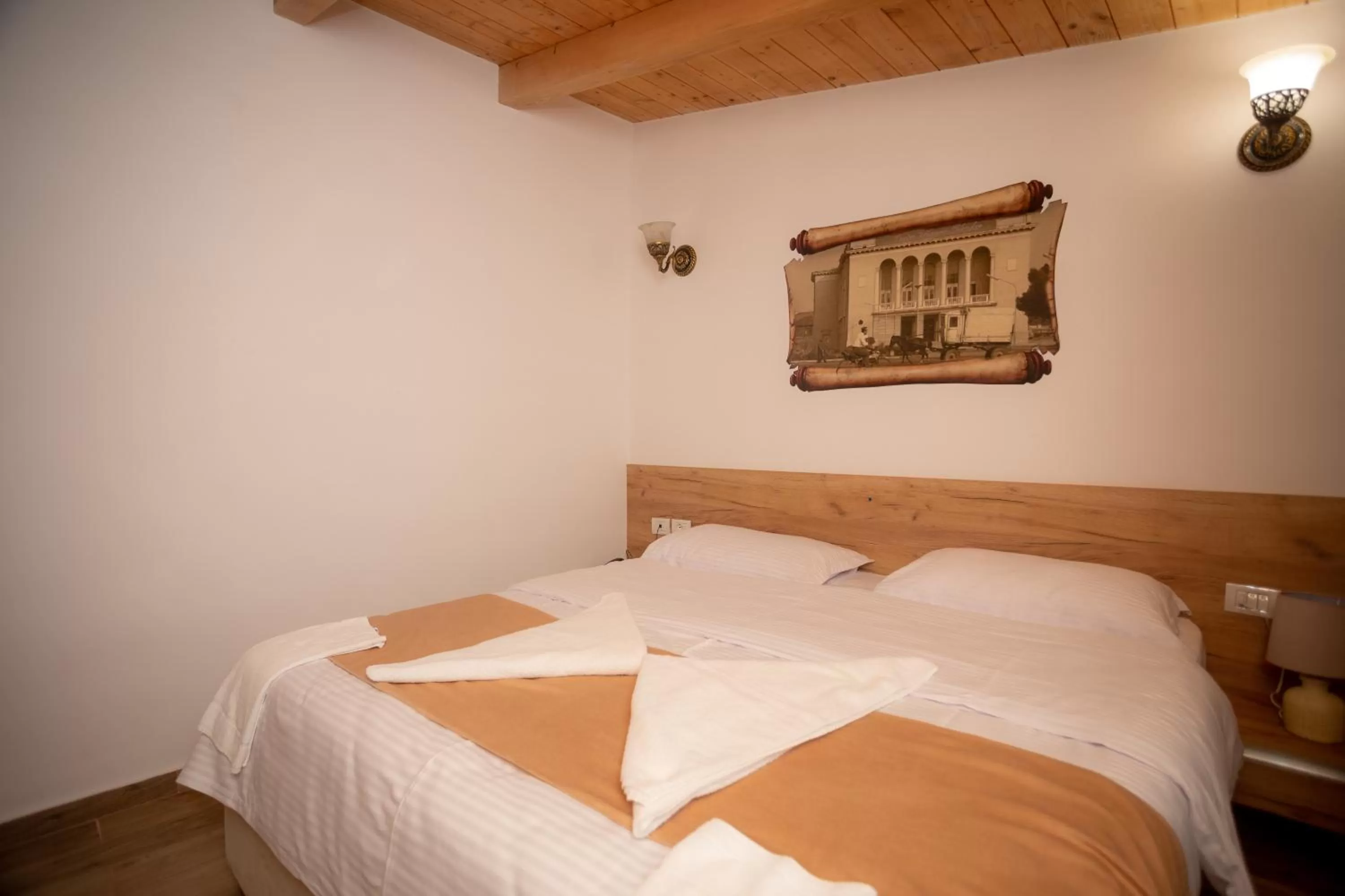 Bed in Hotel Grandpa's House