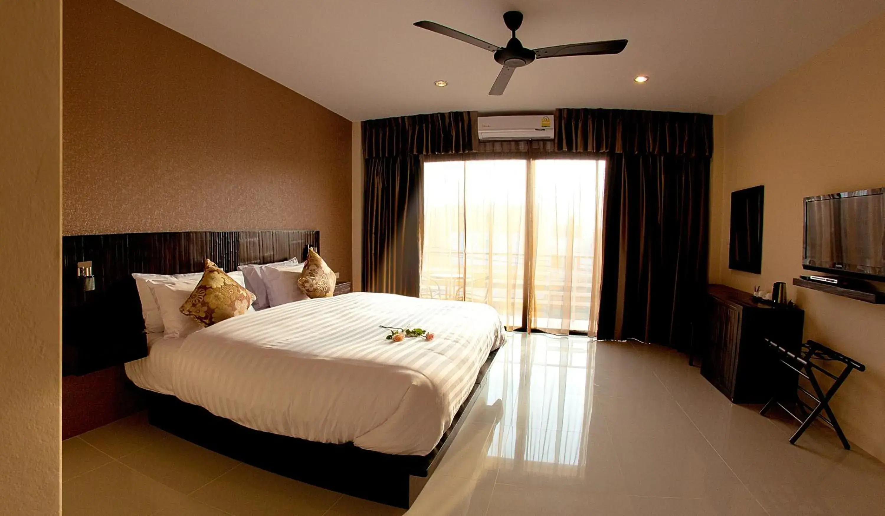 Classic Double Room in Mellow Space Boutique Rooms Classic Double Room in Mellow Space Boutique Rooms