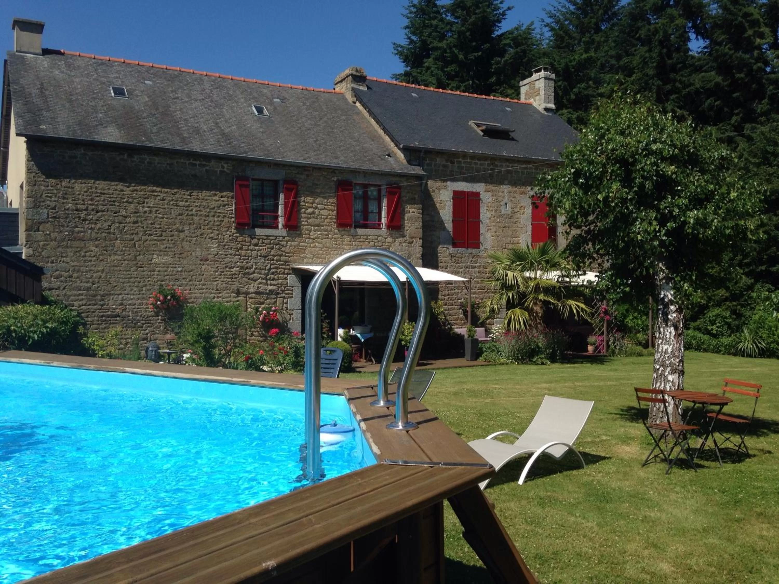 Summer in Chambres d'hôtes Le Bas Rassinoux