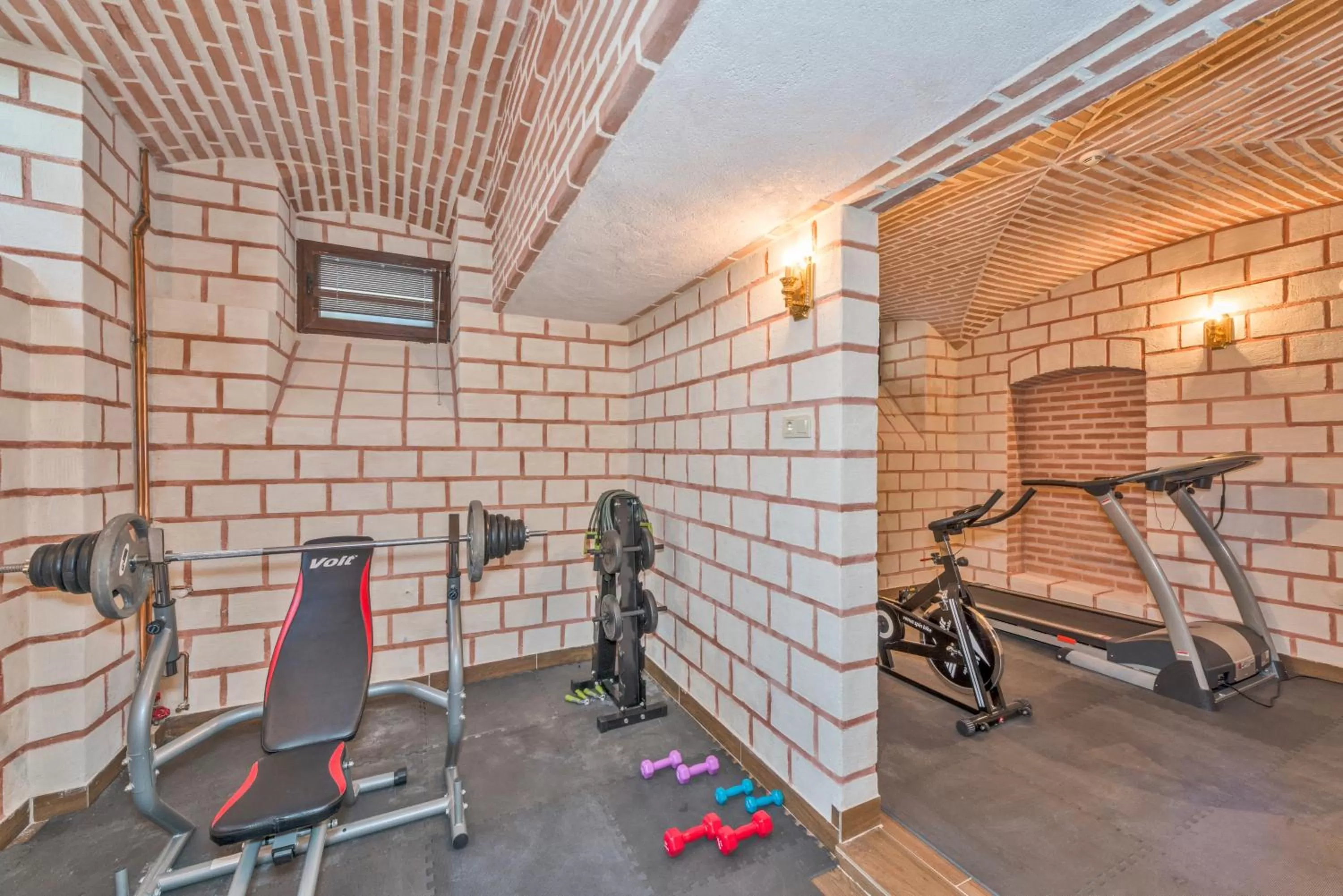 Fitness centre/facilities in Enderun Hotel Istanbul