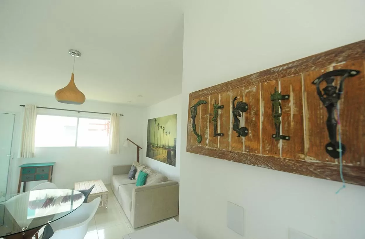 Dining area in Manga Verde Beach Residence