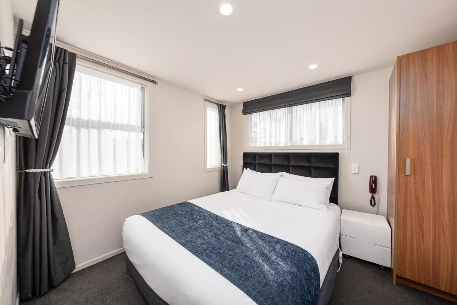 Three-Bedroom Apartment in 311 Motel Riccarton Three-Bedroom Apartment in 311 Motel Riccarton