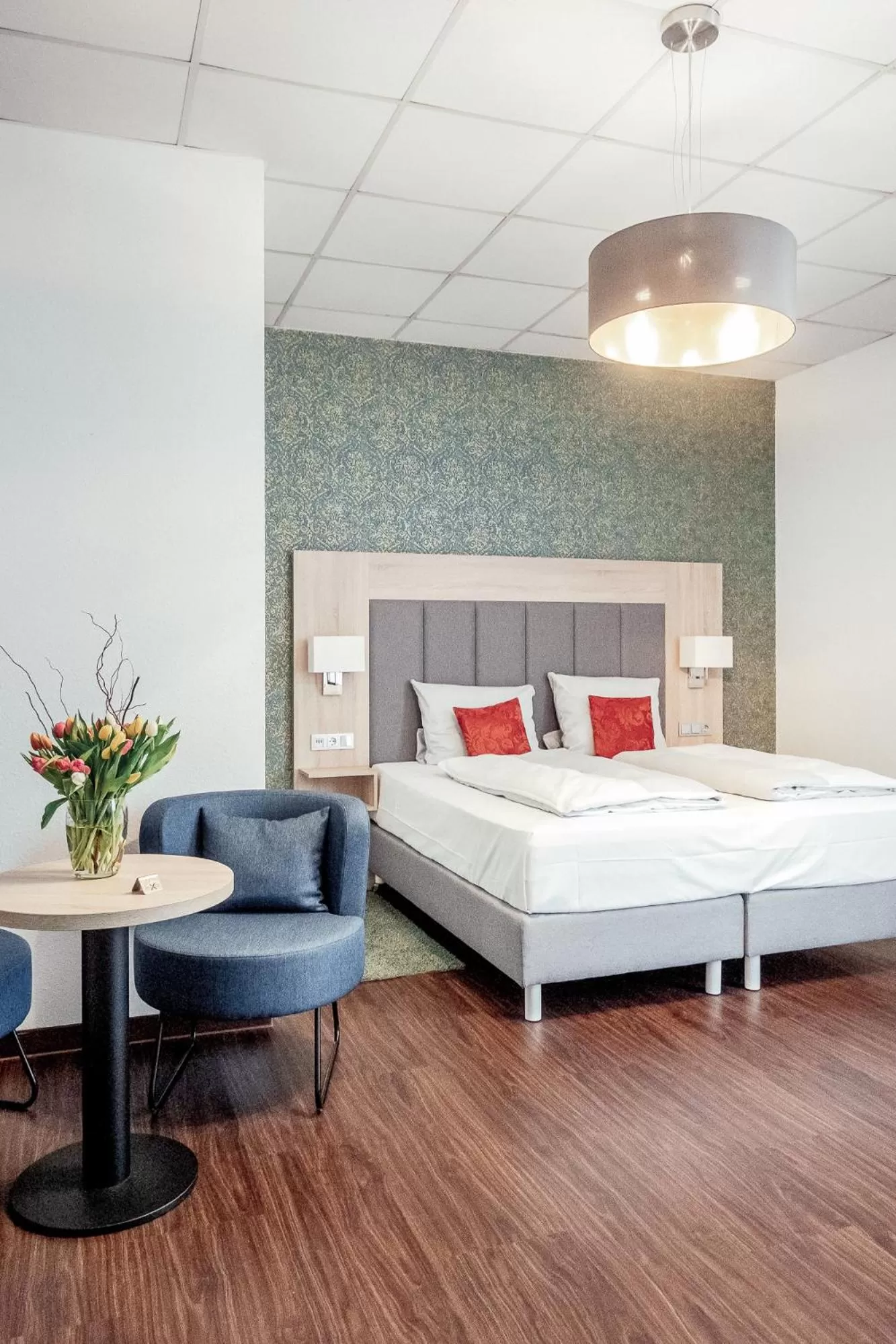 Photo of the whole room in Pallas Hotel