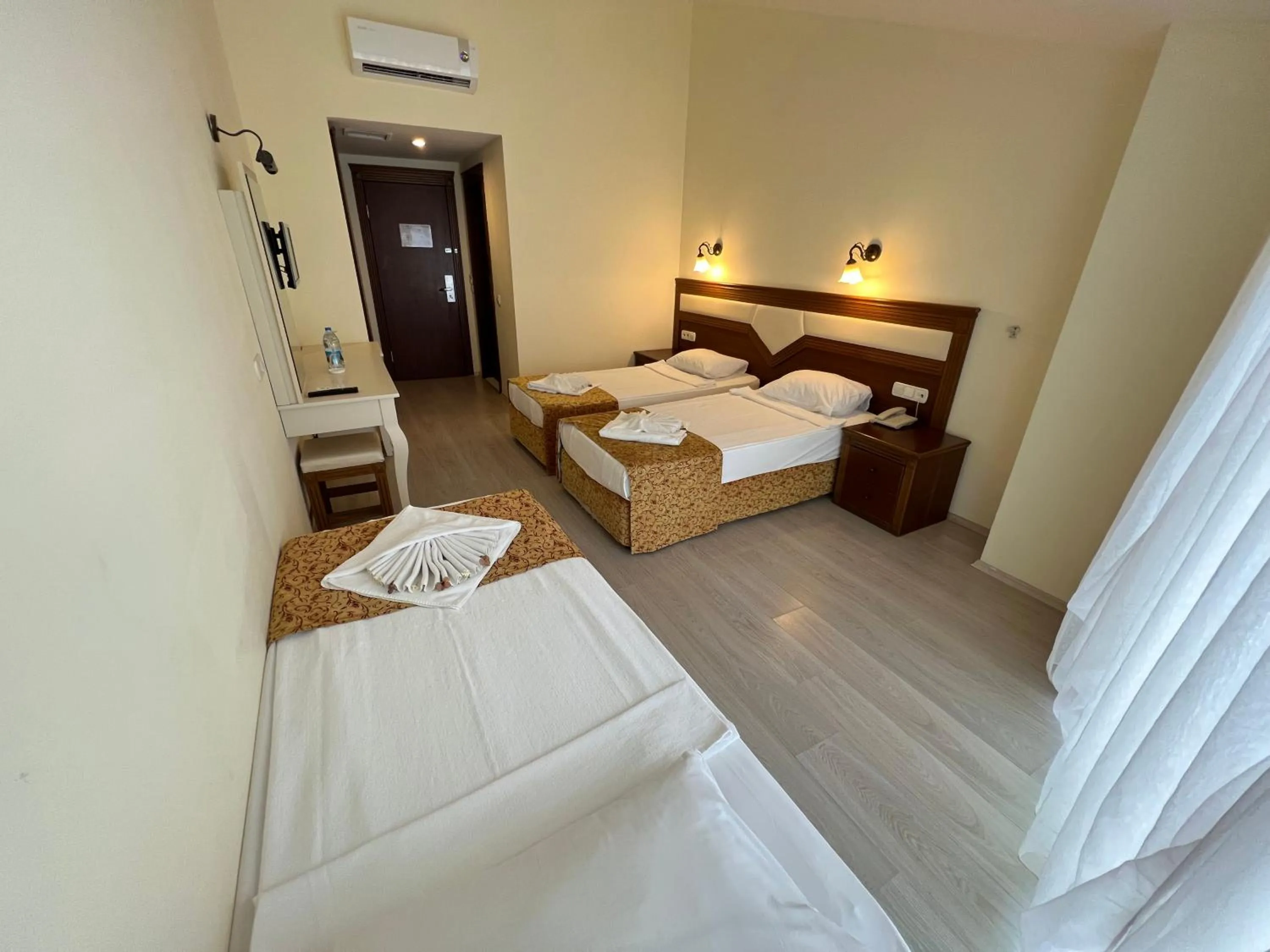 Photo of the whole room in Valeri Beach Hotel