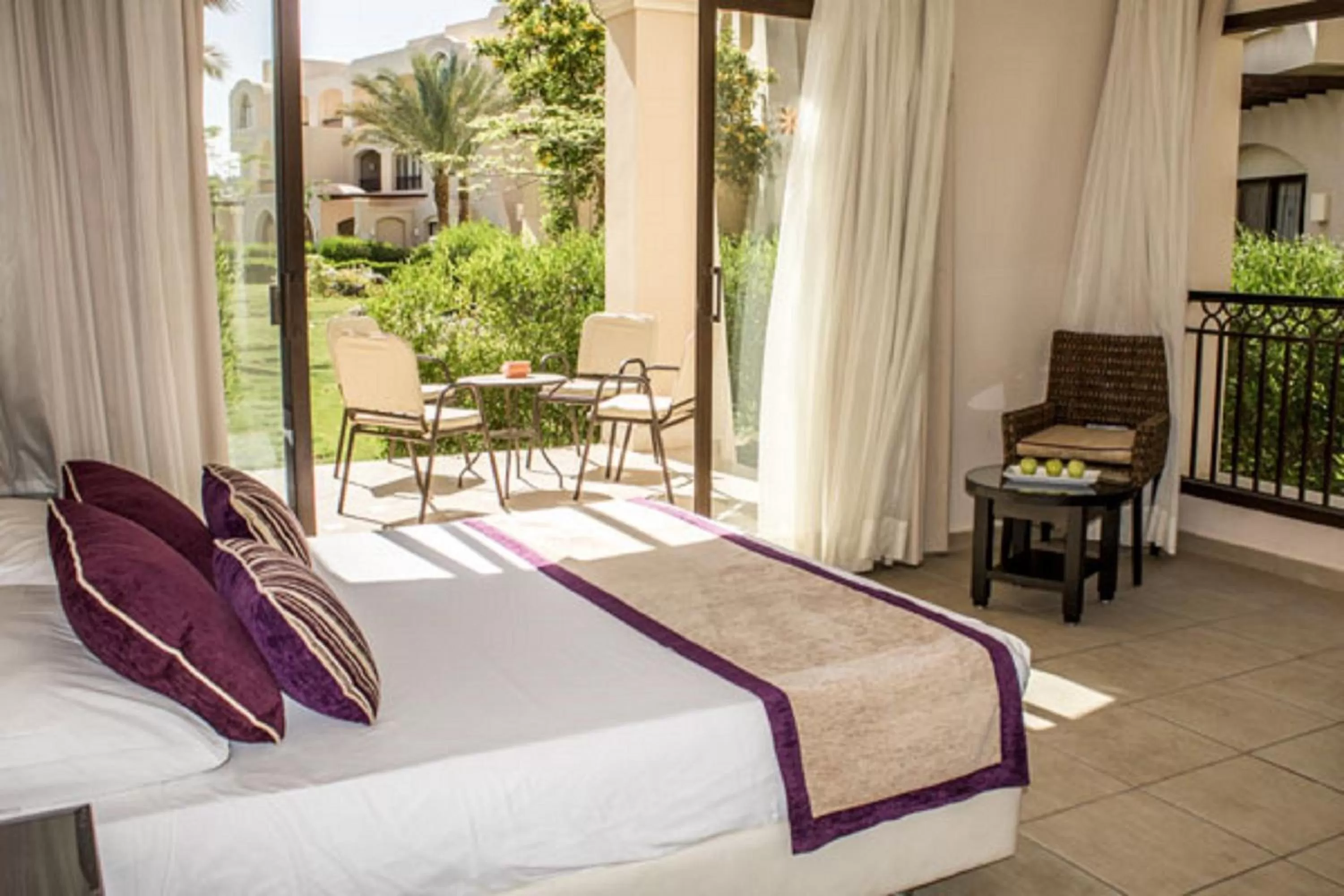 Bedroom, Bed in JAZ Neo Saraya Palms