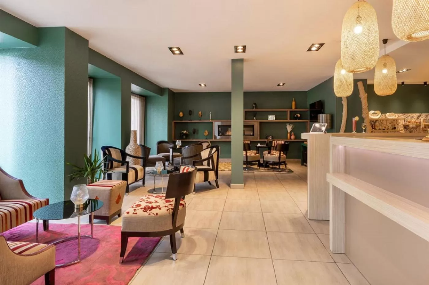 Lobby or reception in Best Western Plus Hôtel Belfort Centre Gare