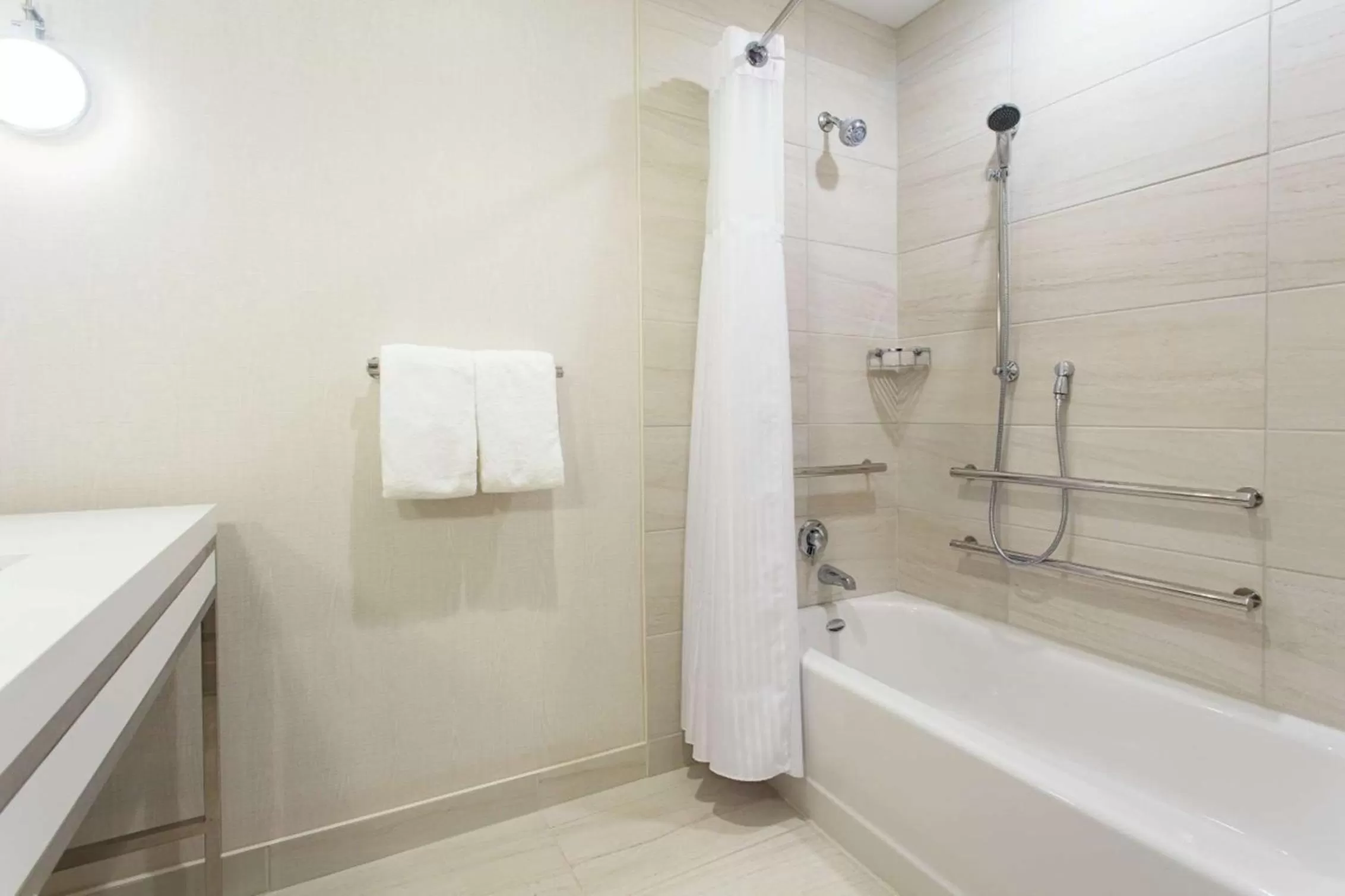 Bathroom in Hilton Garden Inn Rochester - University & Medical Center