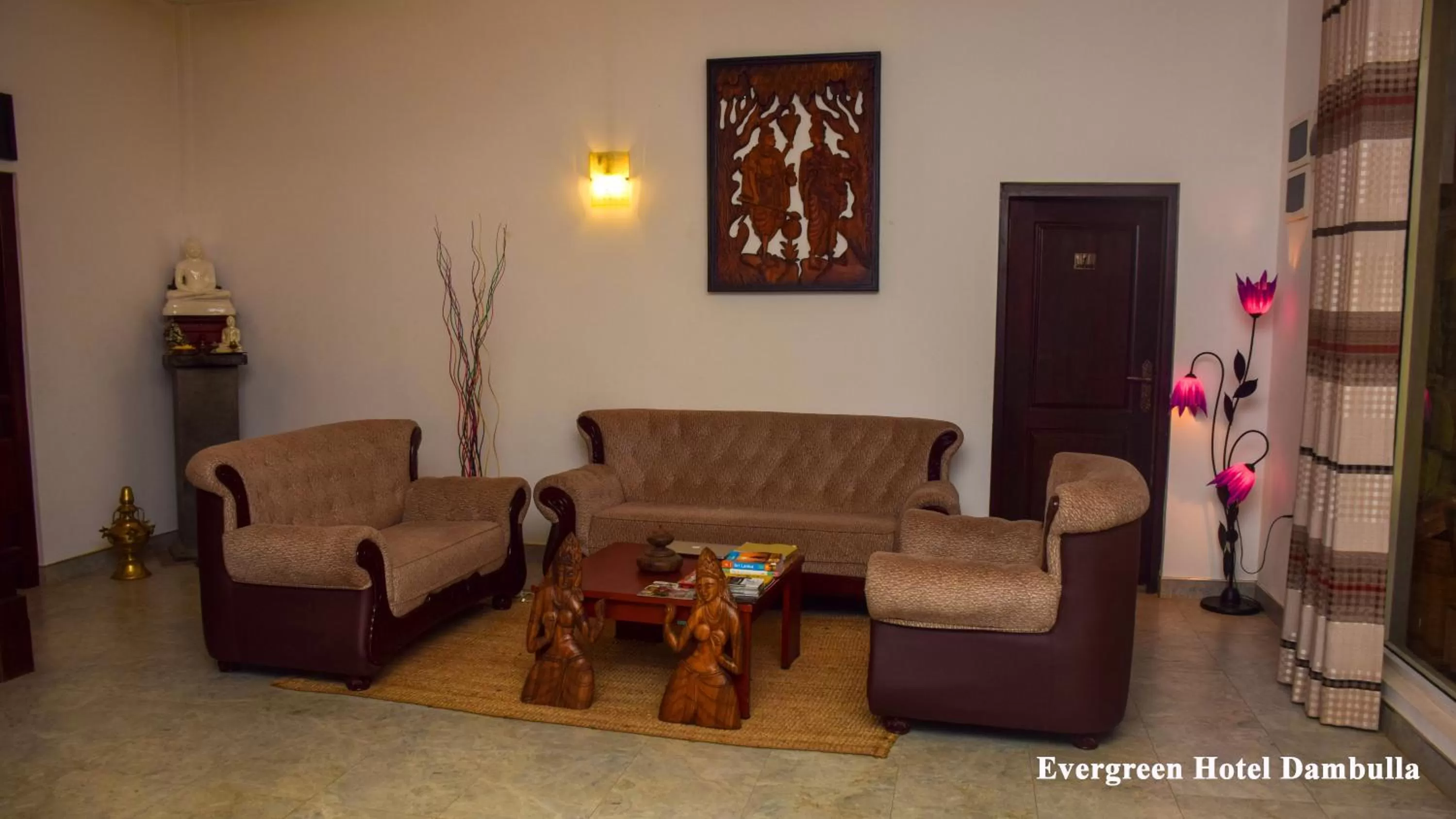Seating Area in Evergreen Hotel Dambulla