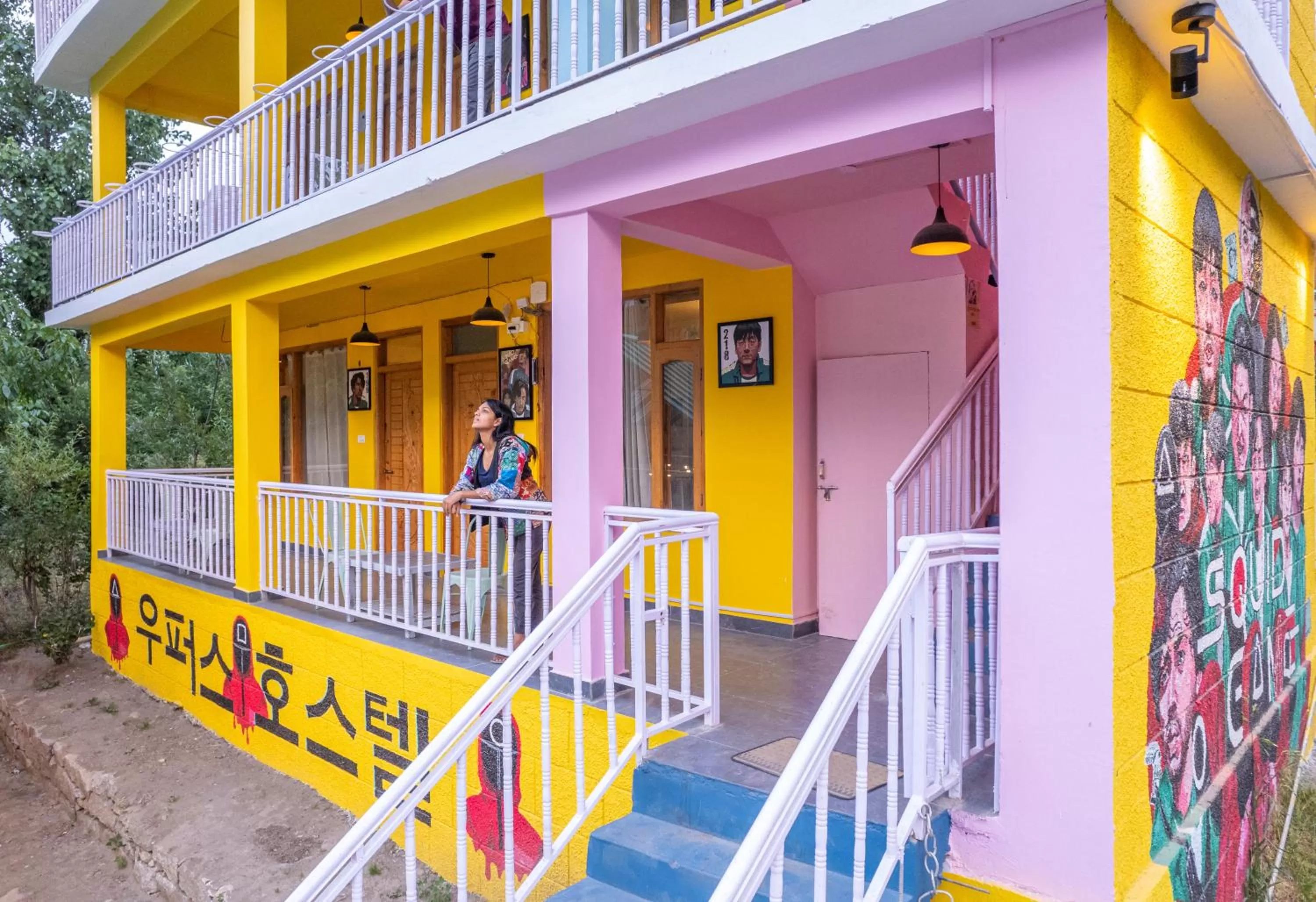 Whoopers Hostel Manali