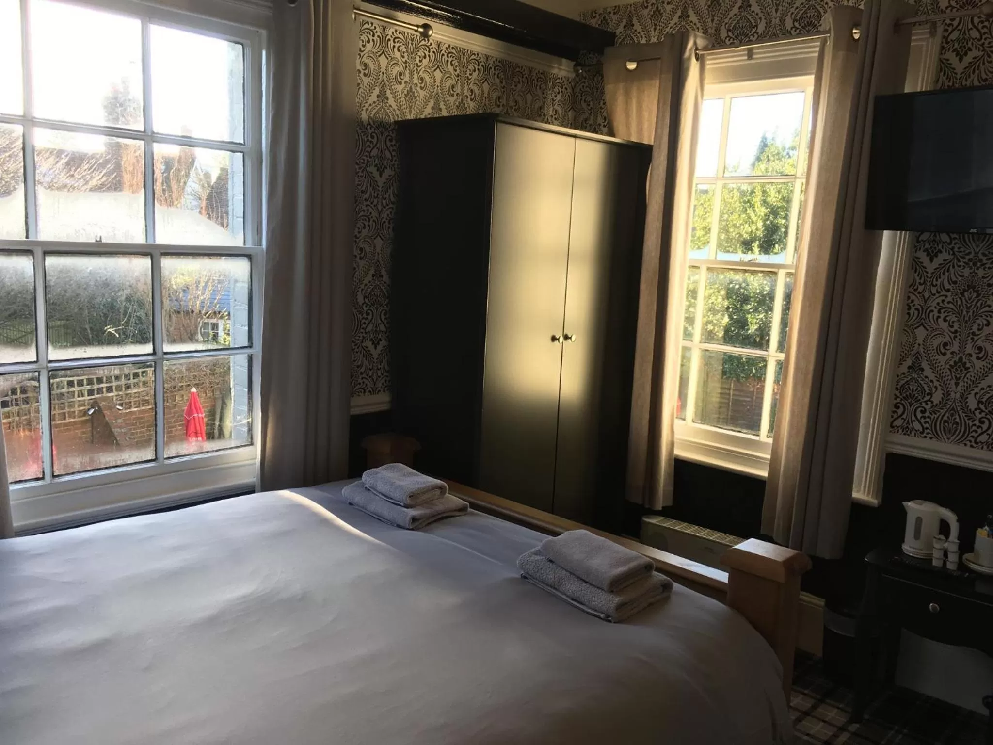 Bed in The White Hart pub and rooms