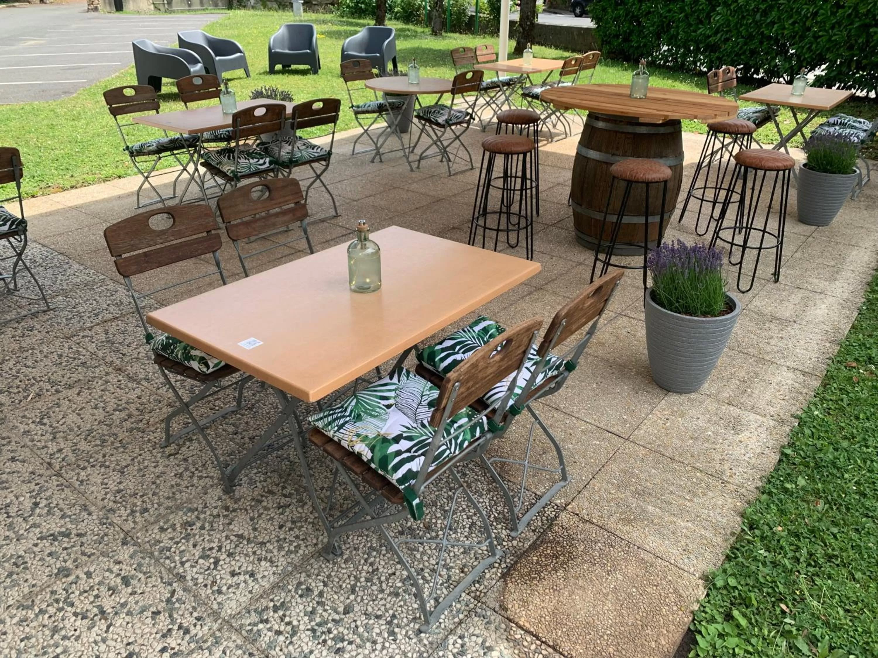 Patio in Campanile Epinay sur Orge Savigny Sur Orge