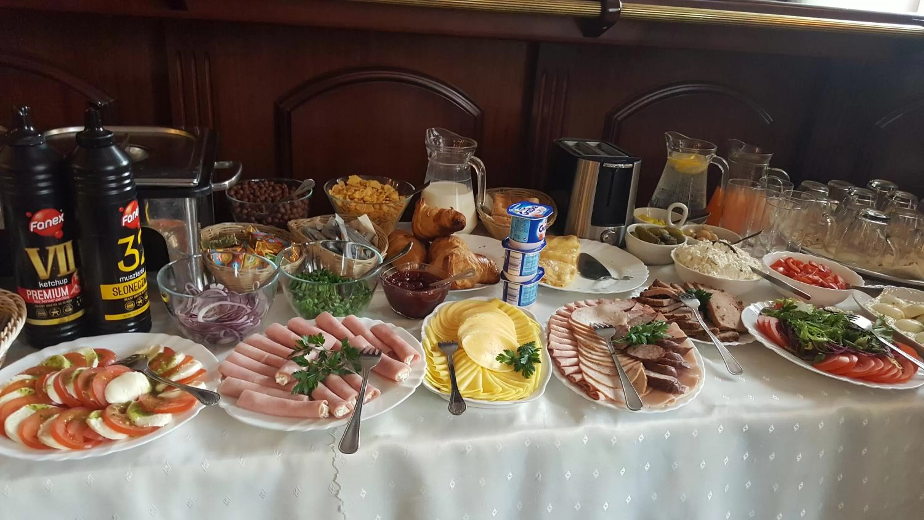 Food and drinks in Hotel Iskra