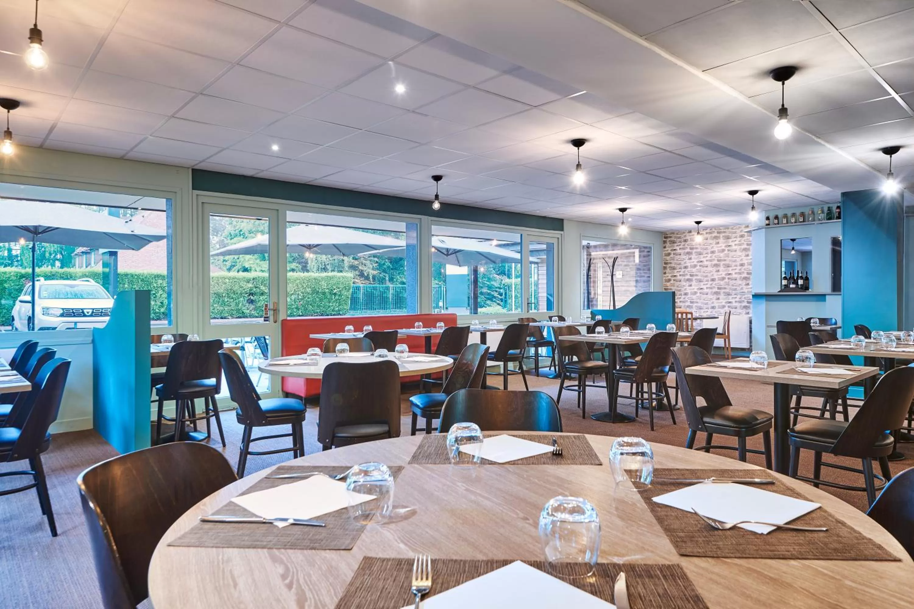 Restaurant/places to eat in Kyriad Lille - Mons en Baroeul