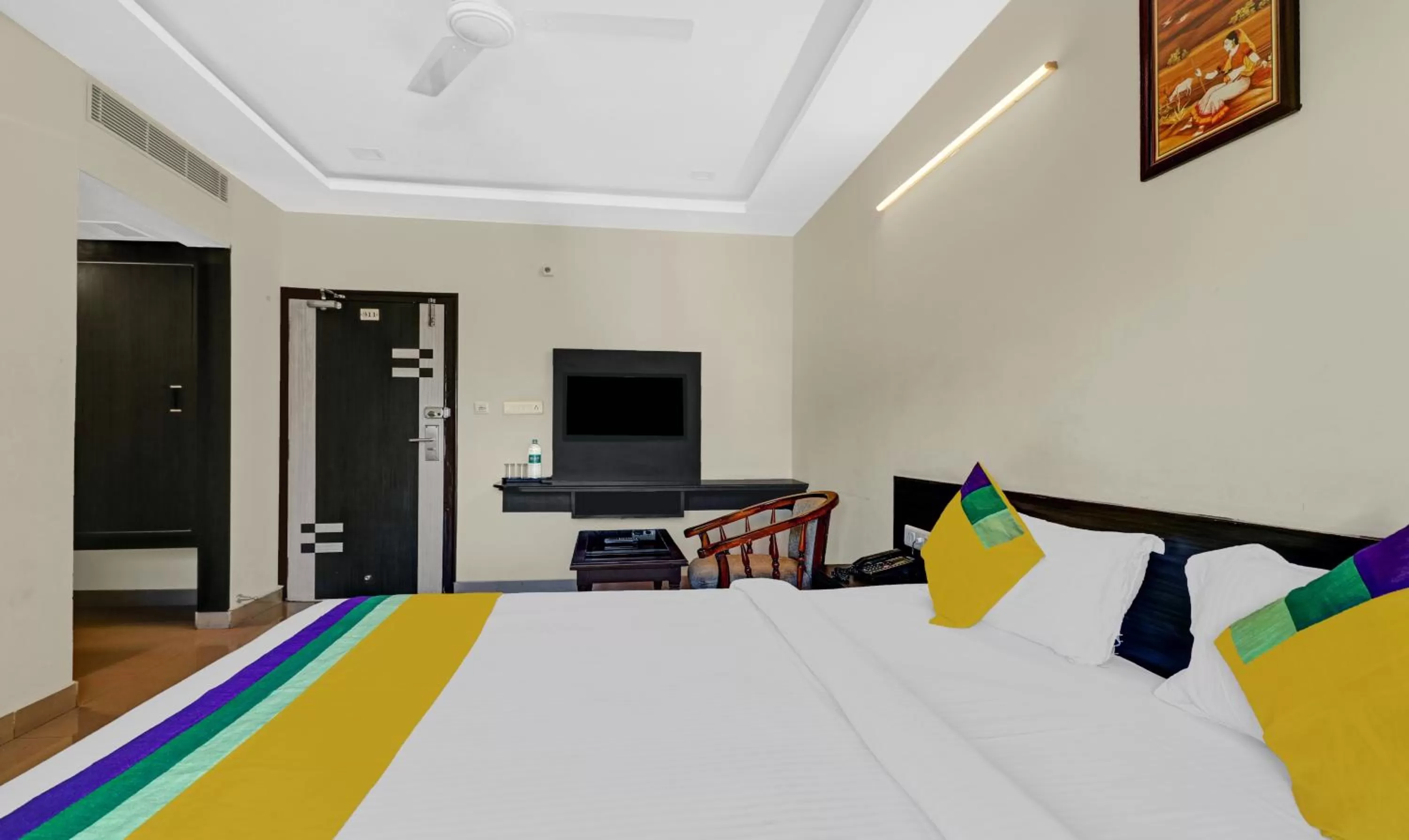 Bedroom, Bed in Hotel MVP Check Inn