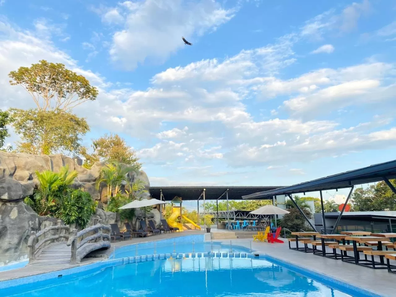 Hotel PZ Country Club & Conference Center